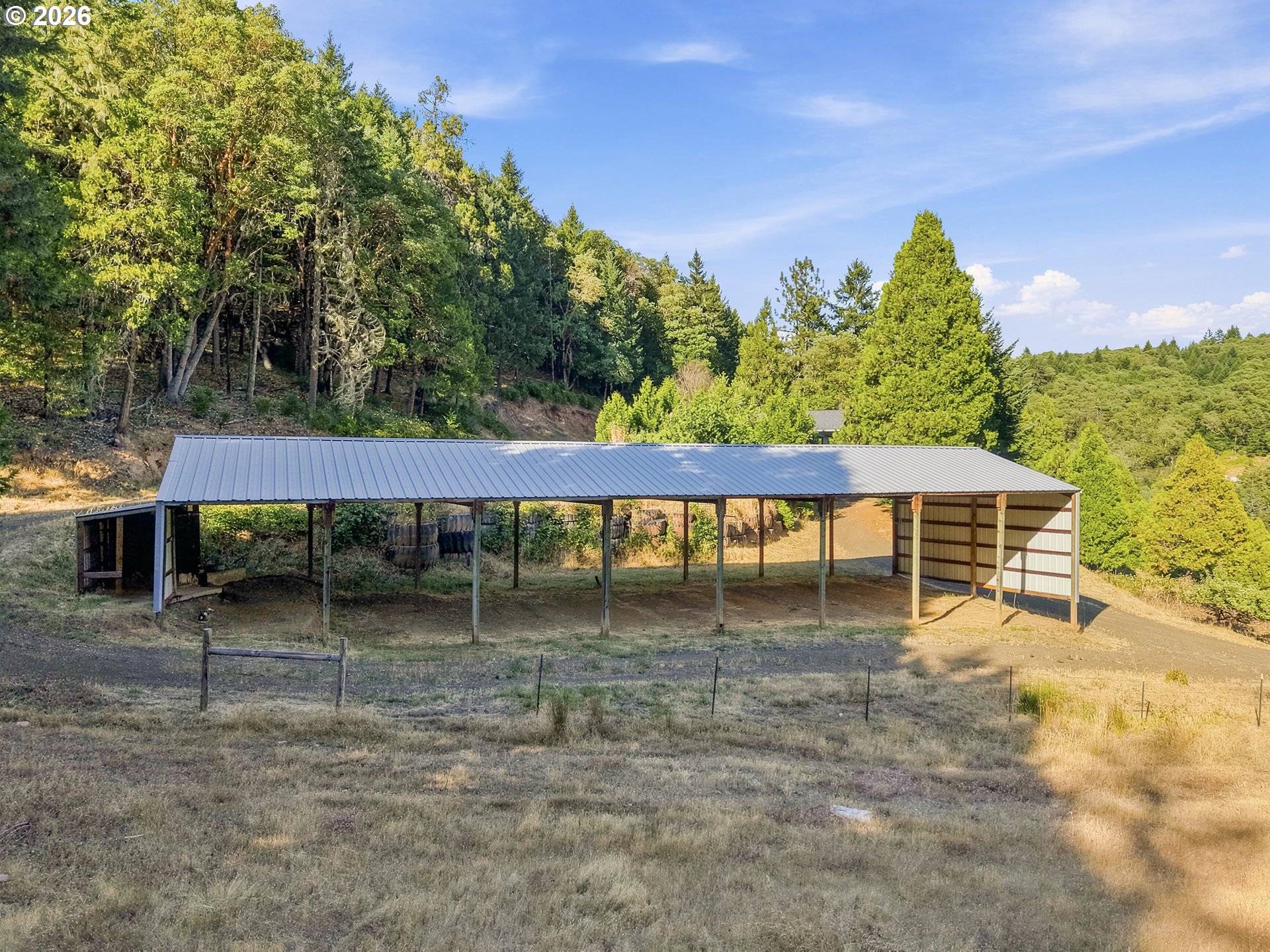 main property photo 29