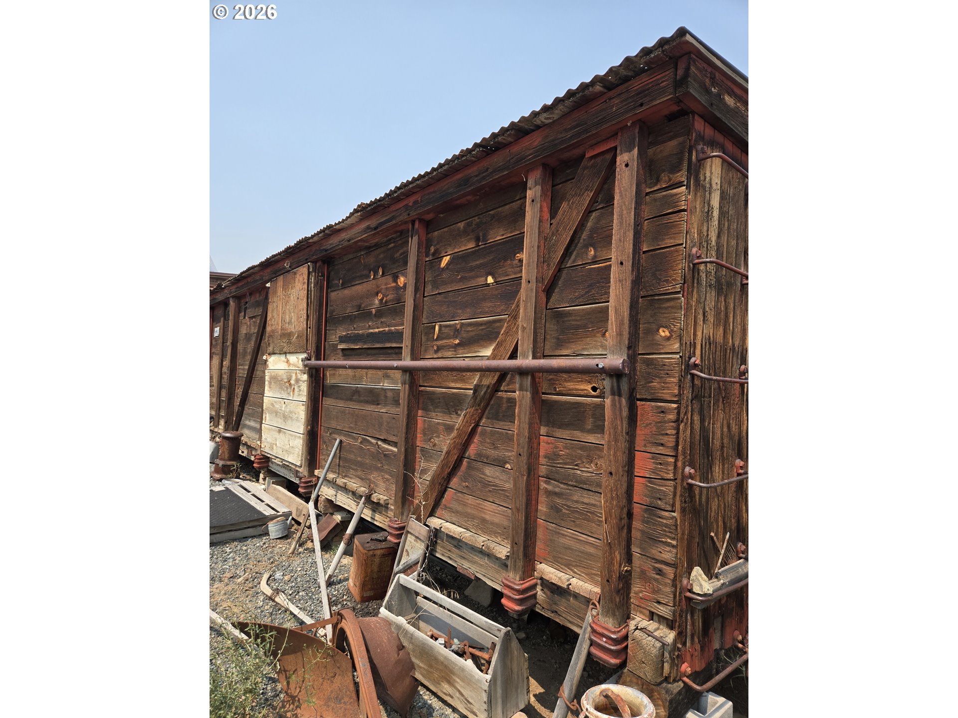 main property photo 12