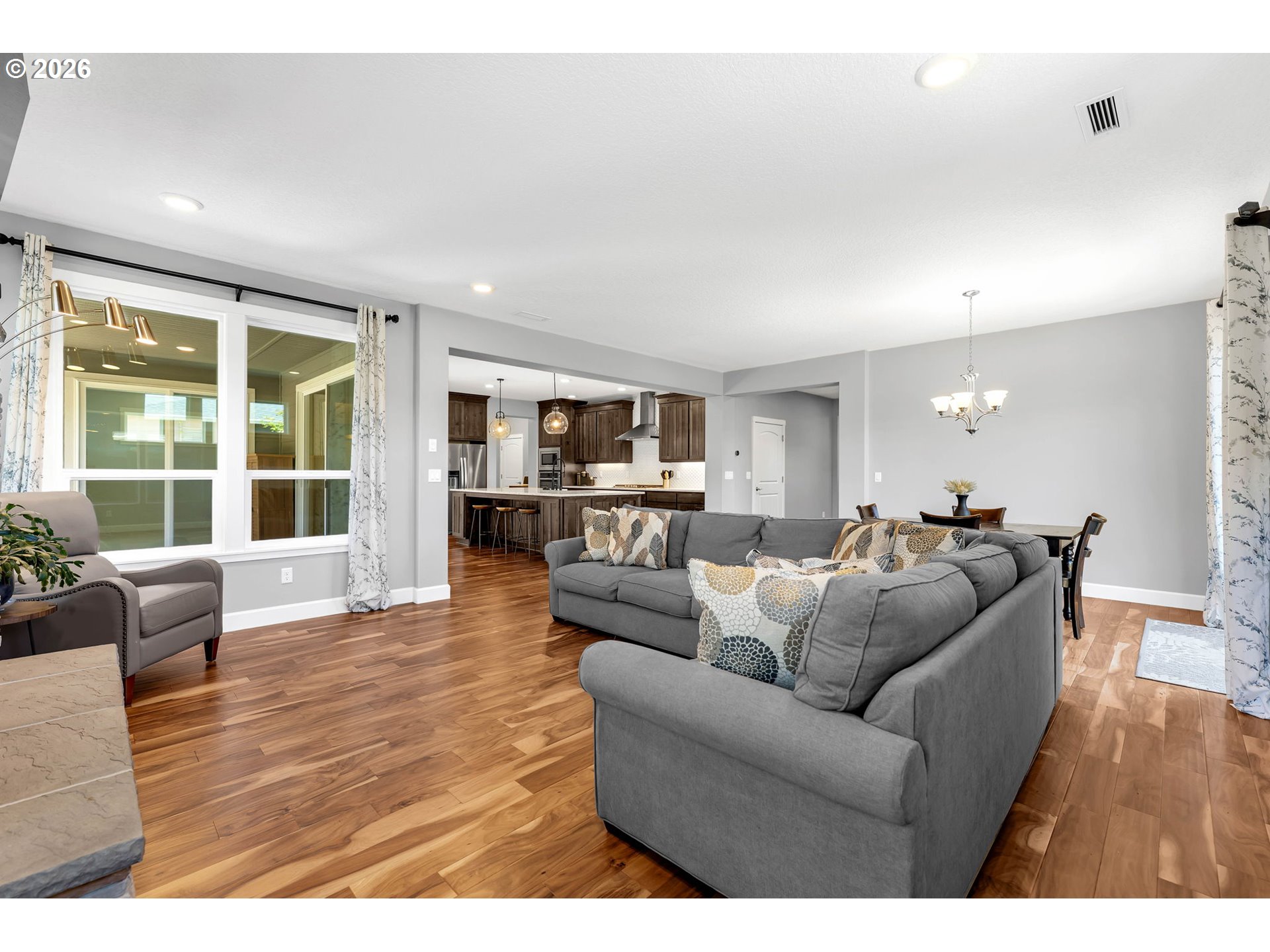 property viewer photo 13