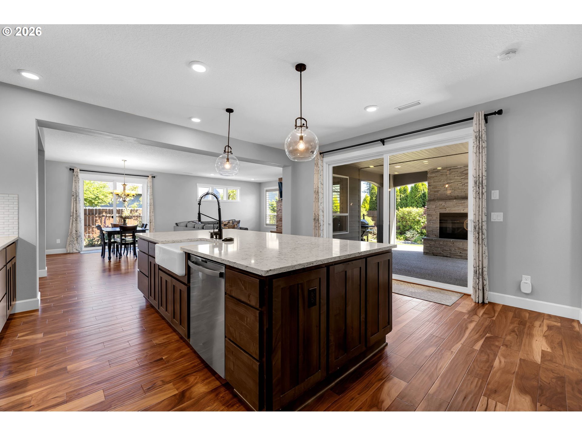 property viewer photo 14
