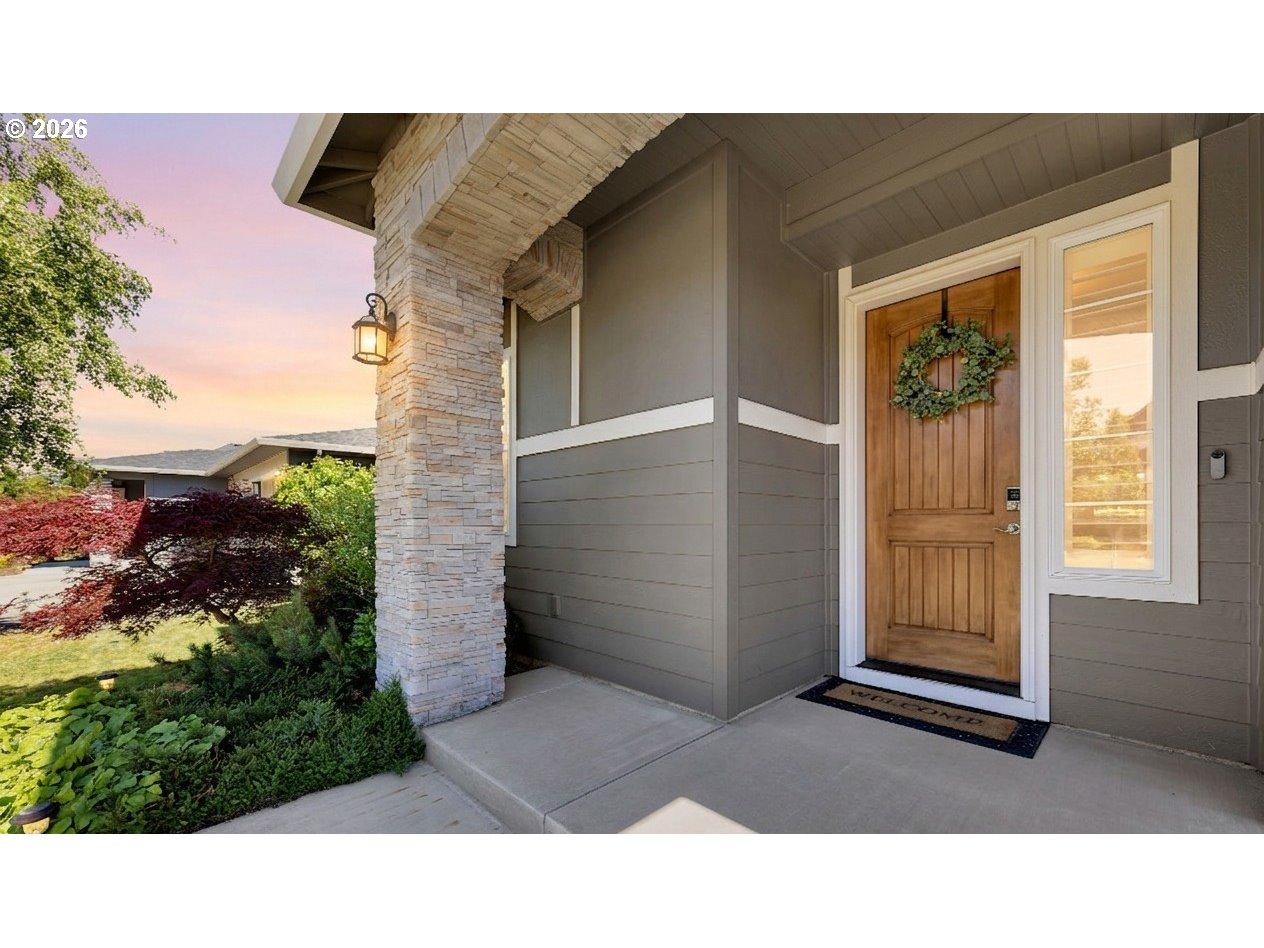 property viewer photo 2
