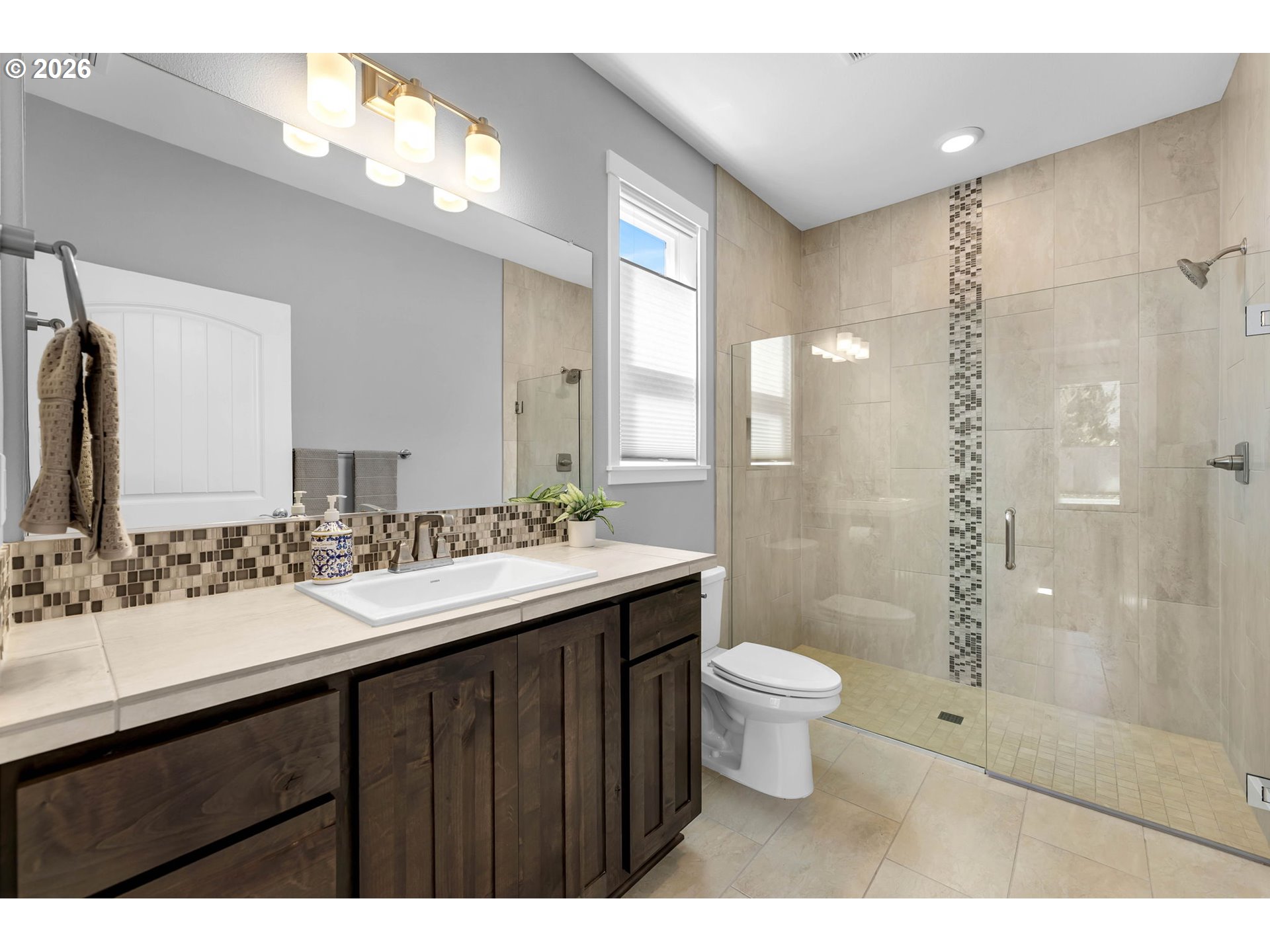 property viewer photo 22