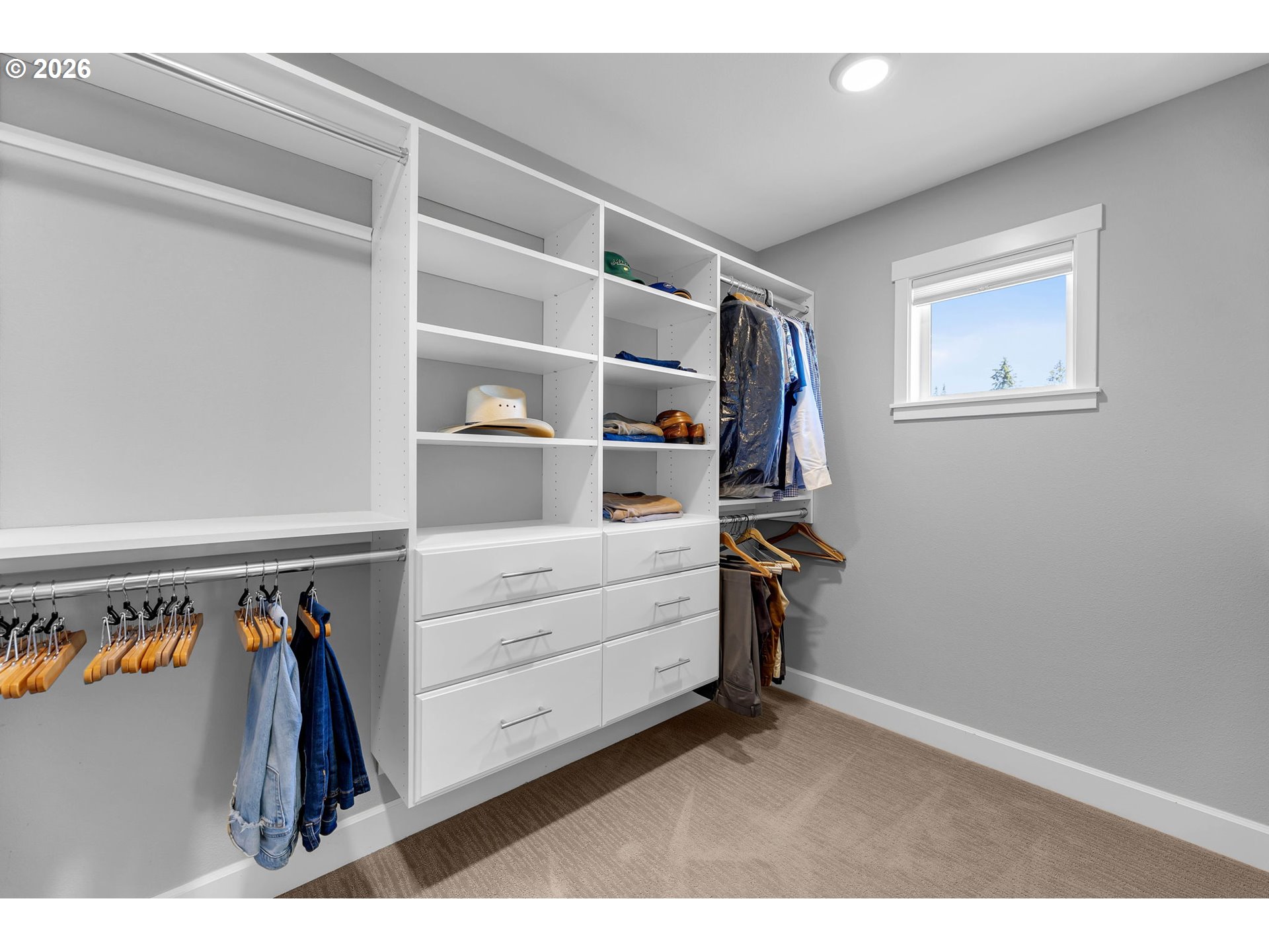 property viewer photo 30