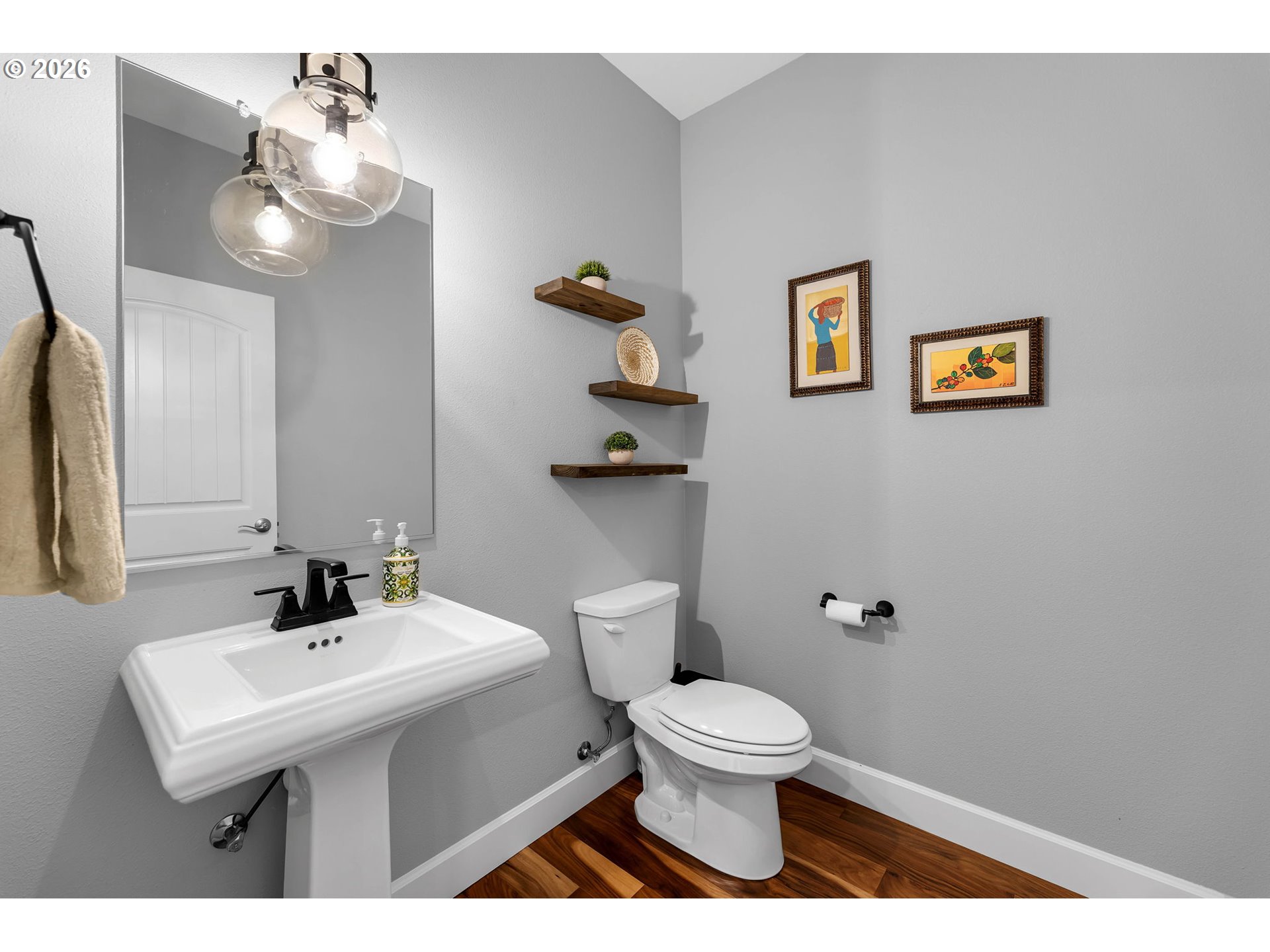 property viewer photo 7
