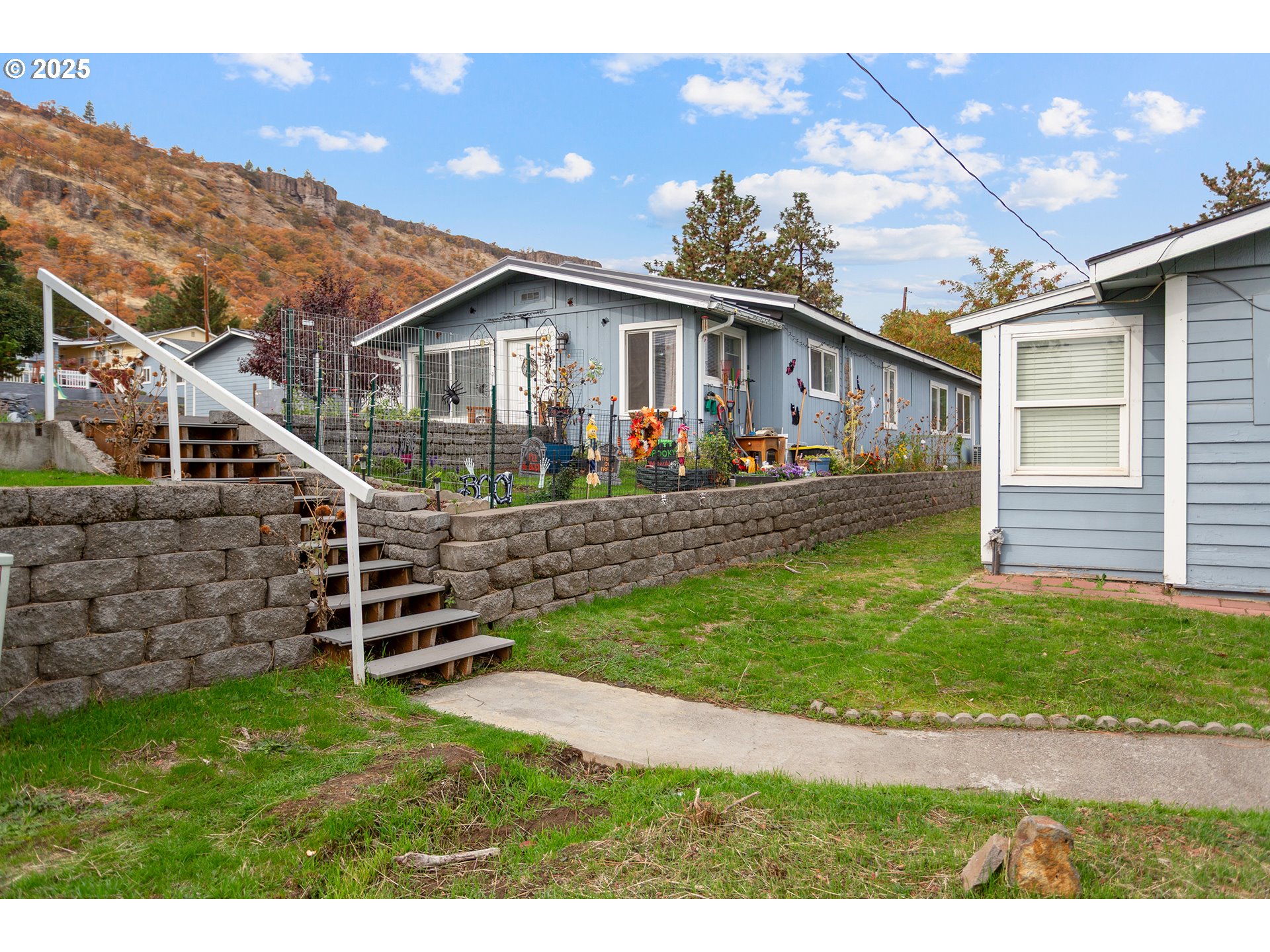 main property photo 38