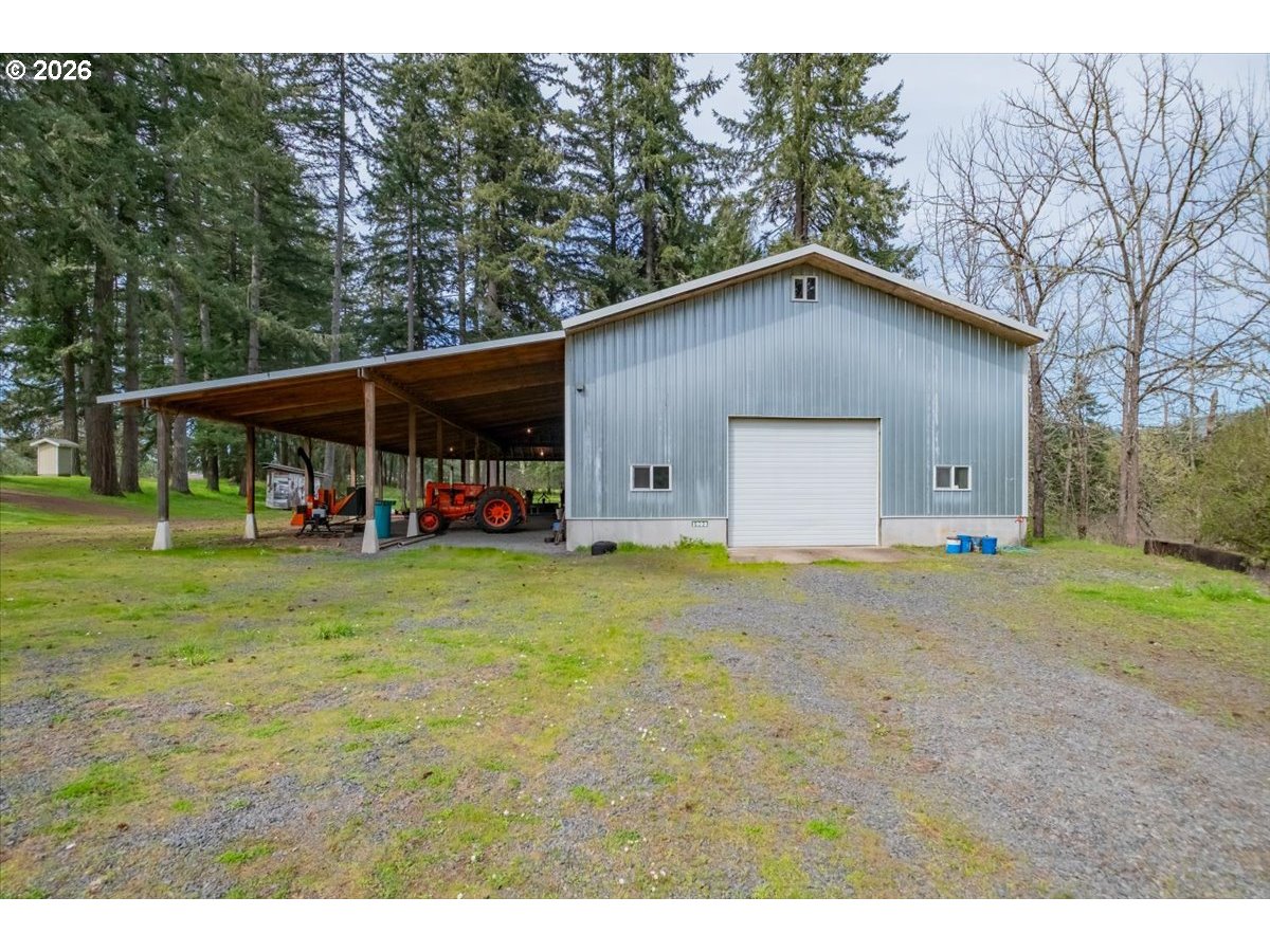 main property photo 34