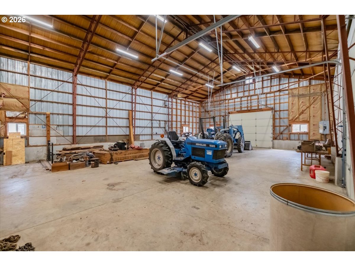 main property photo 35