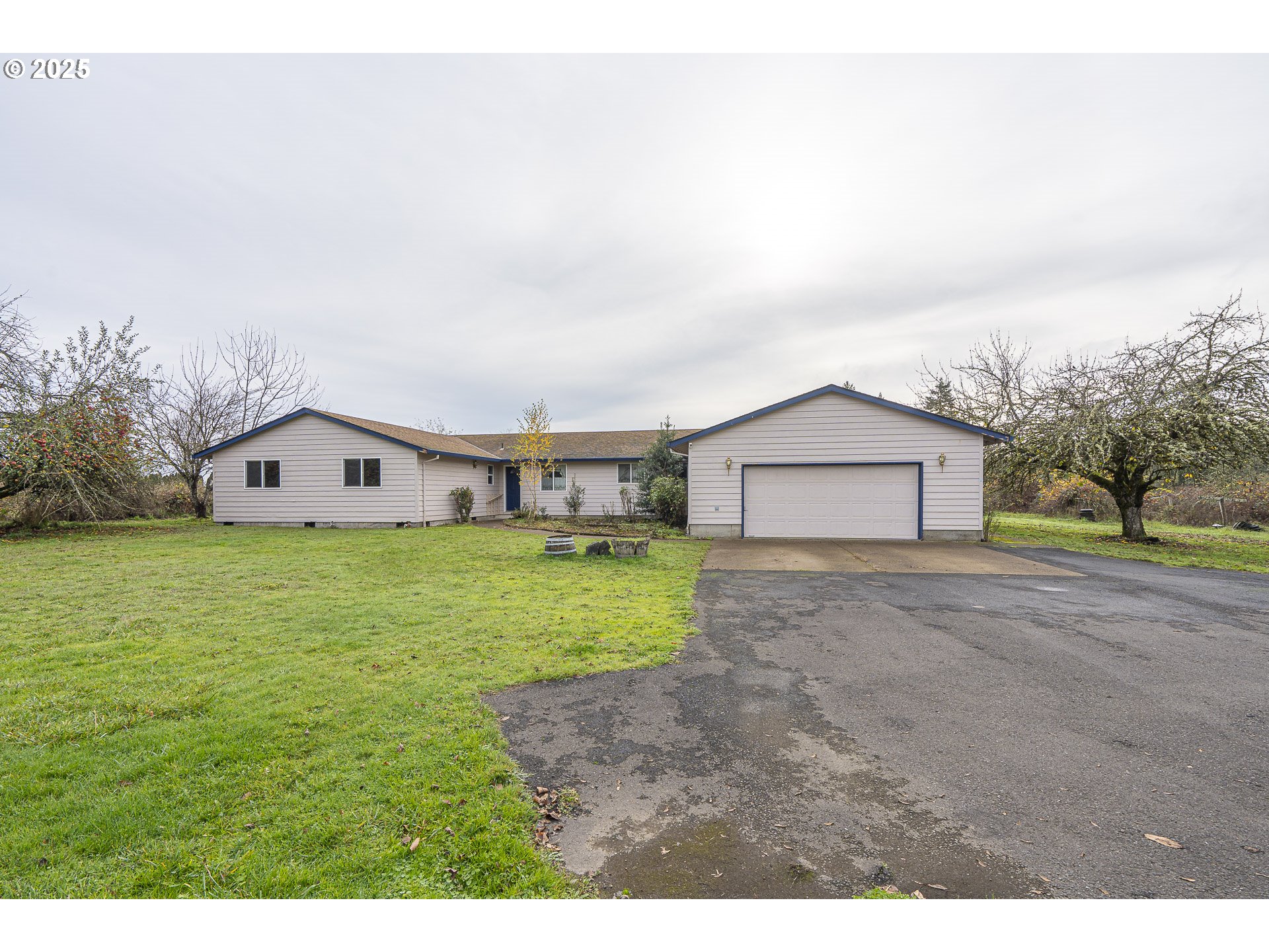 property viewer photo 1