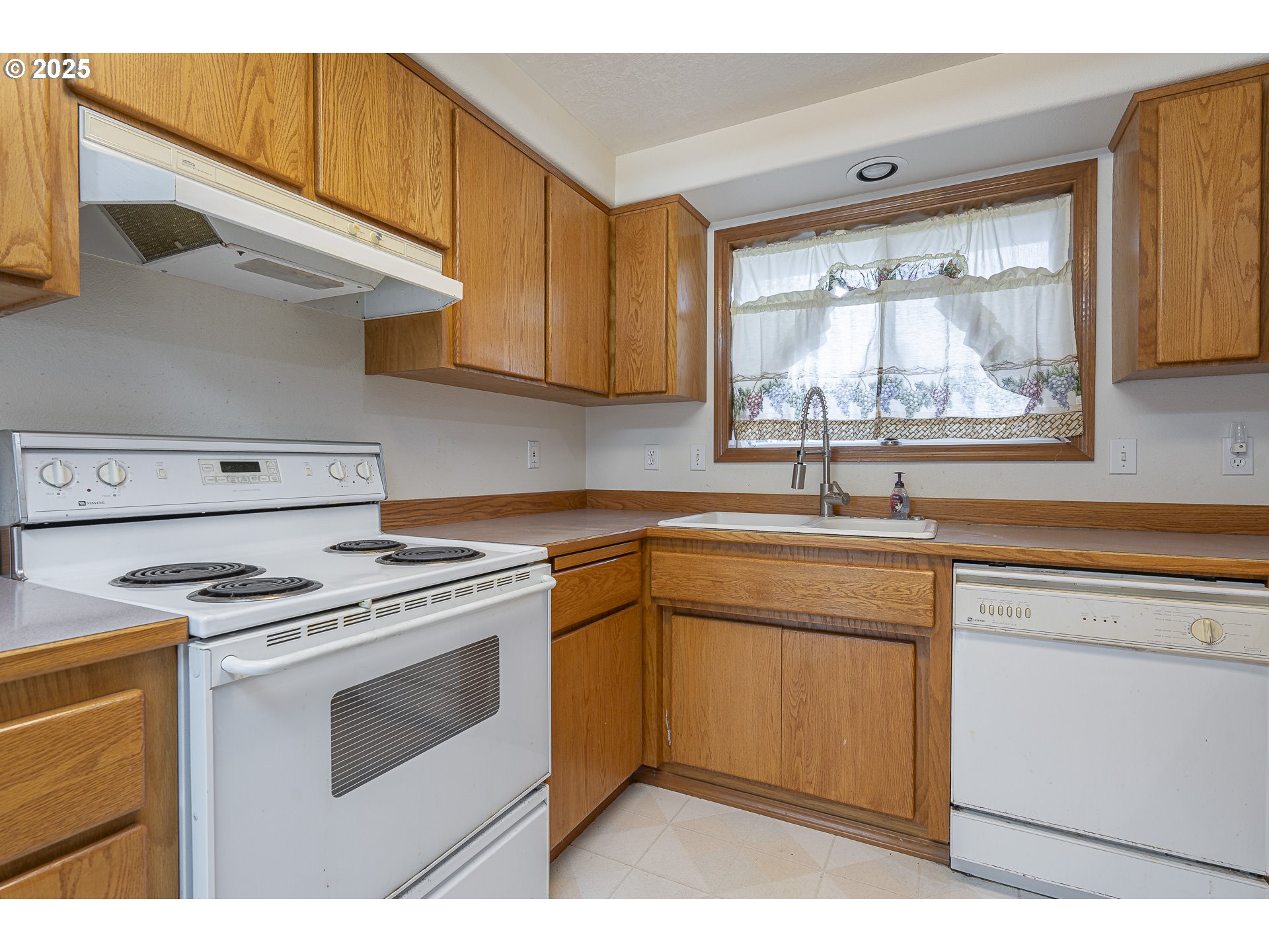 property viewer photo 10