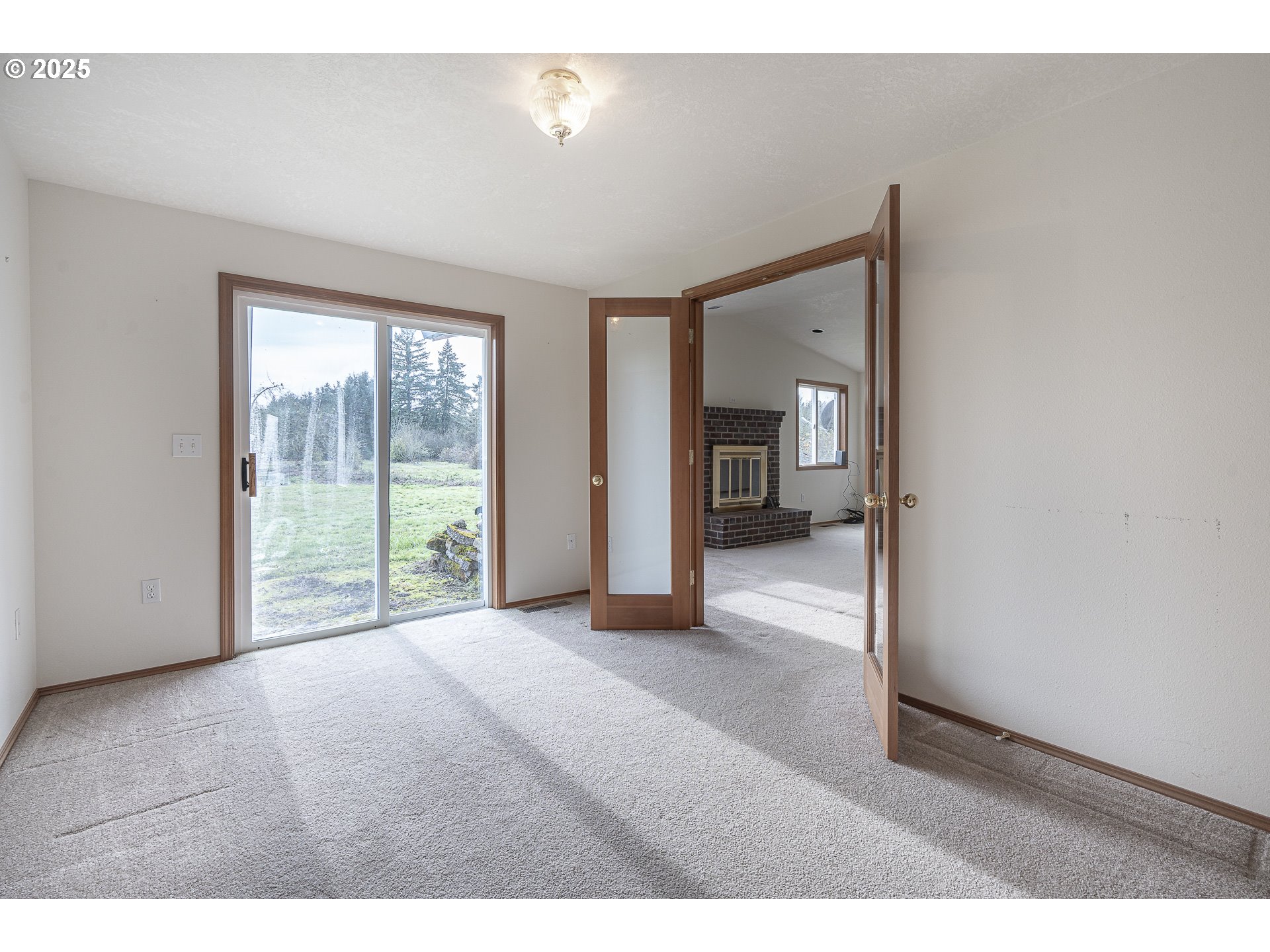 property viewer photo 18