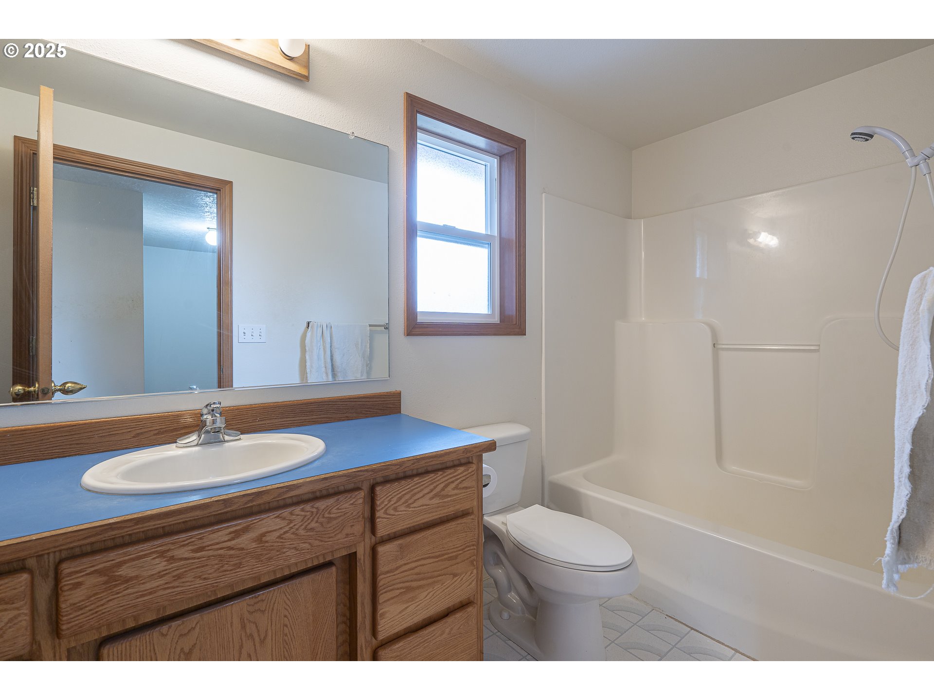 property viewer photo 22
