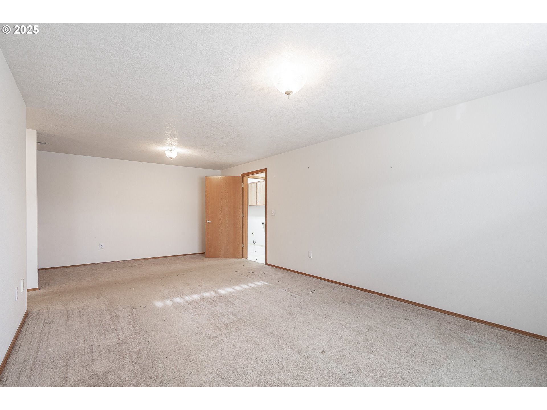 property viewer photo 31