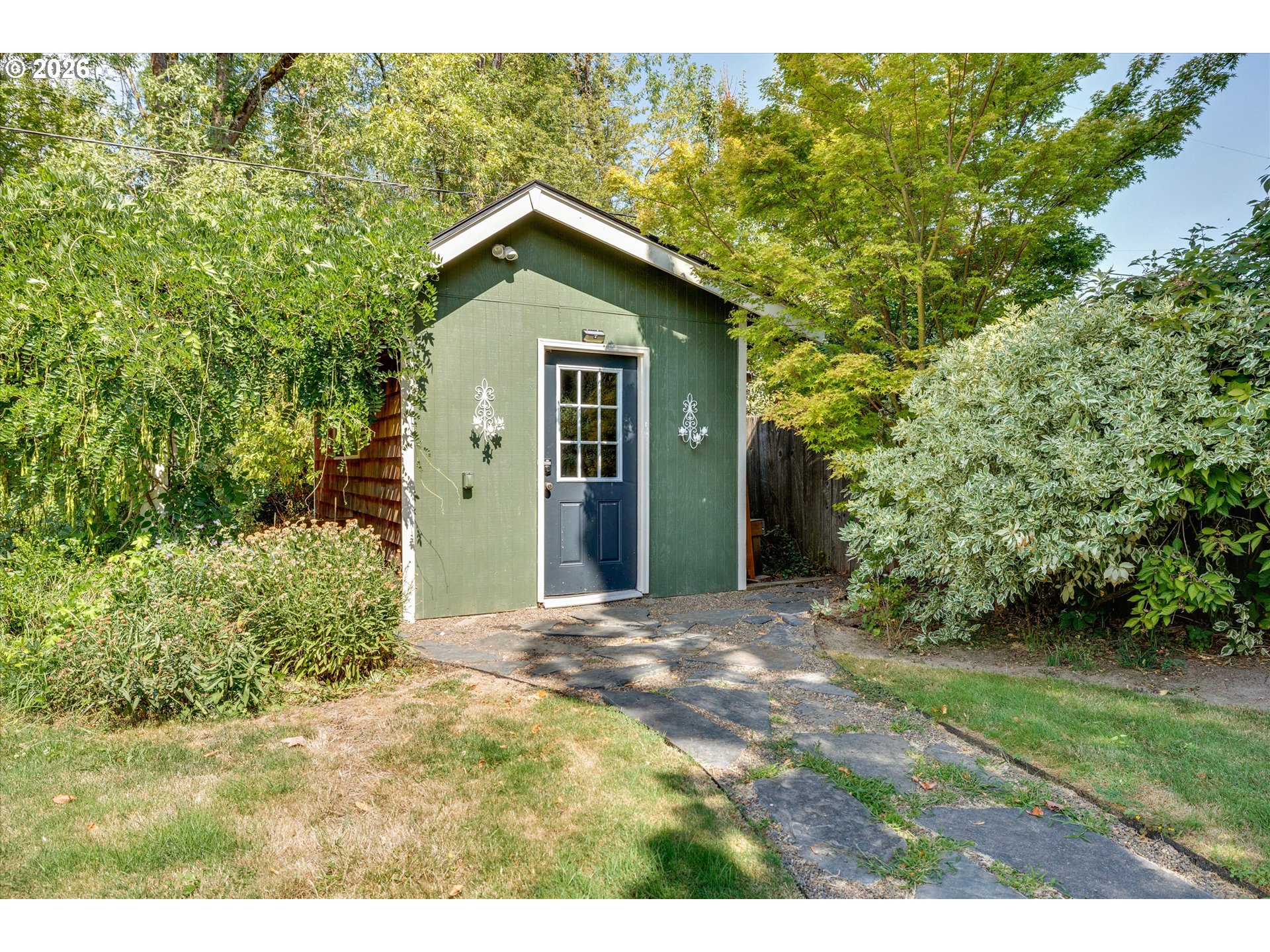 main property photo 29