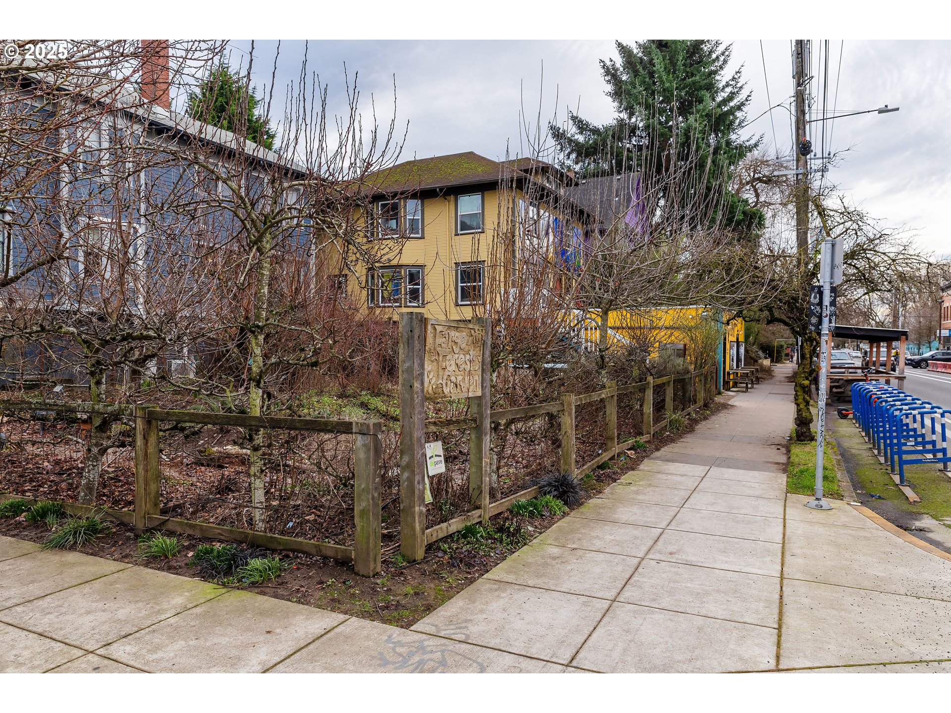 main property photo 8