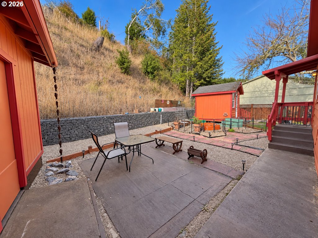 main property photo 27