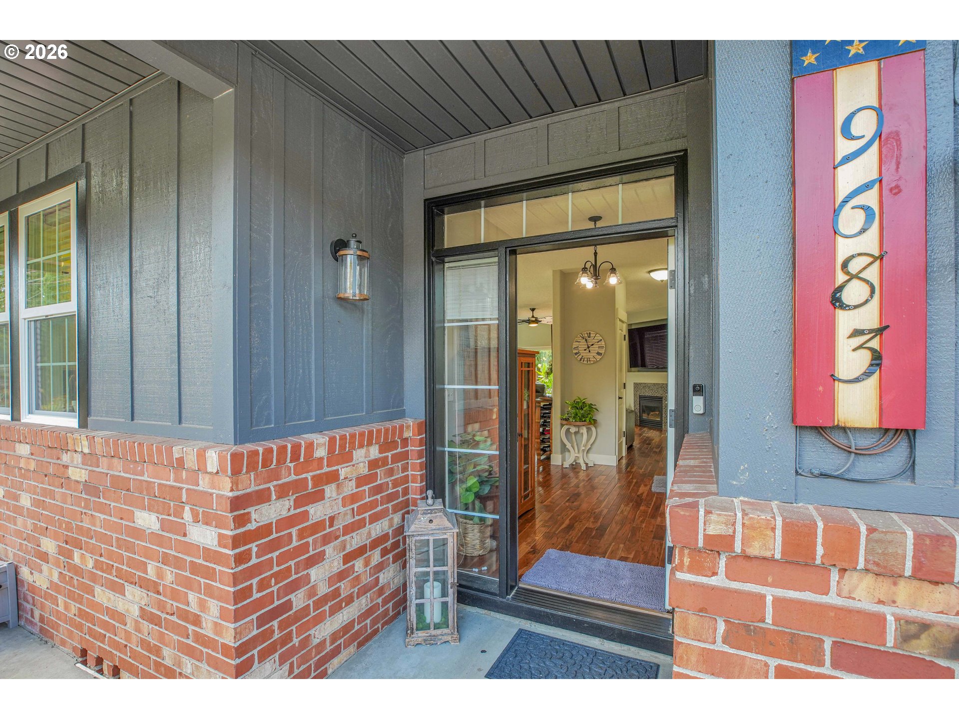 property viewer photo 1