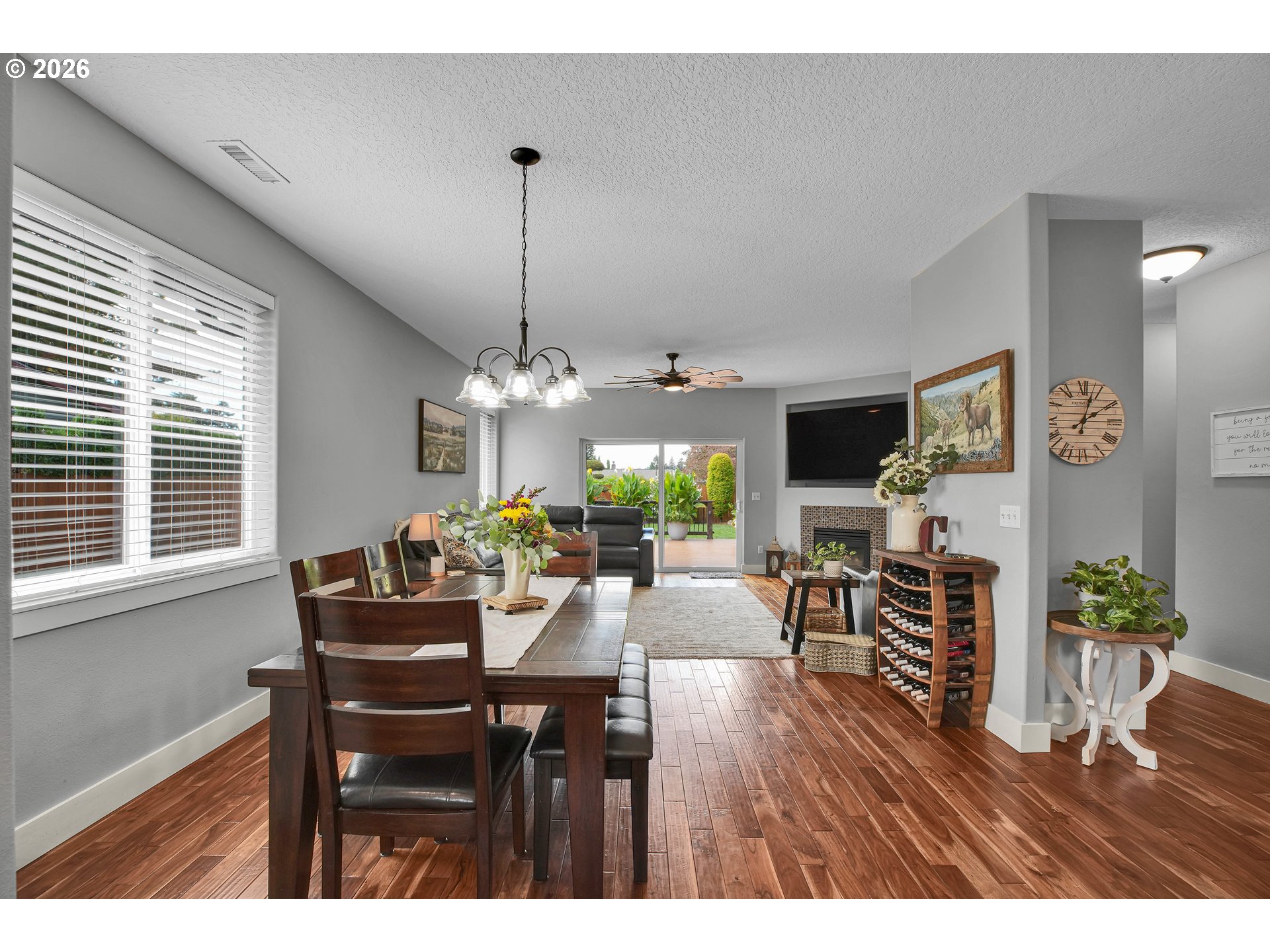 property viewer photo 12