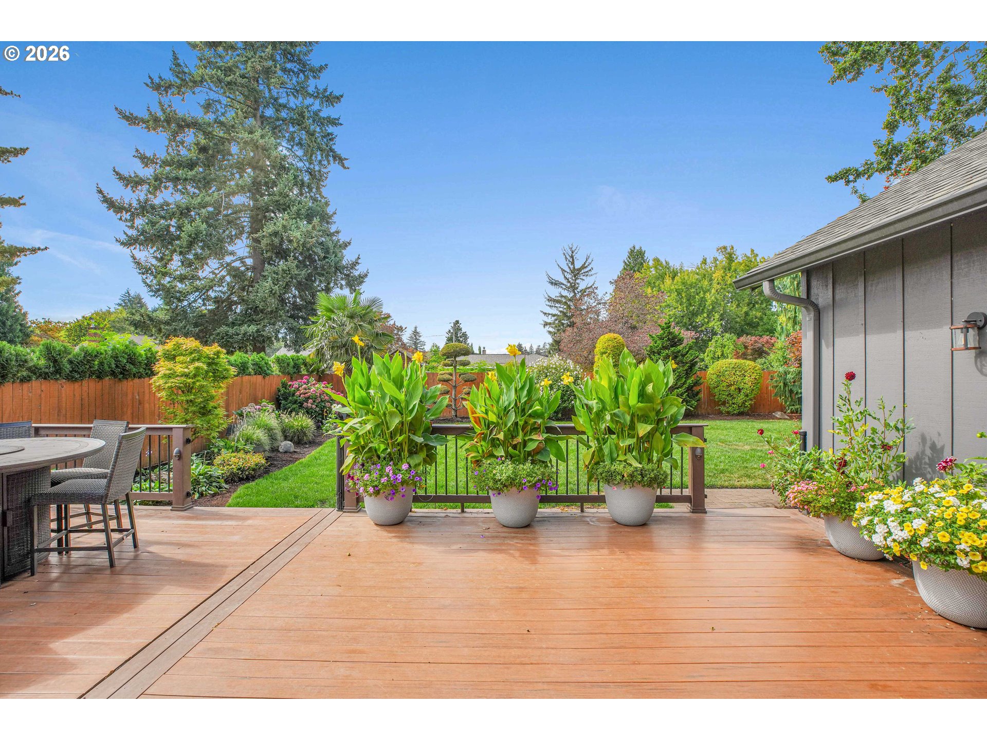 property viewer photo 20