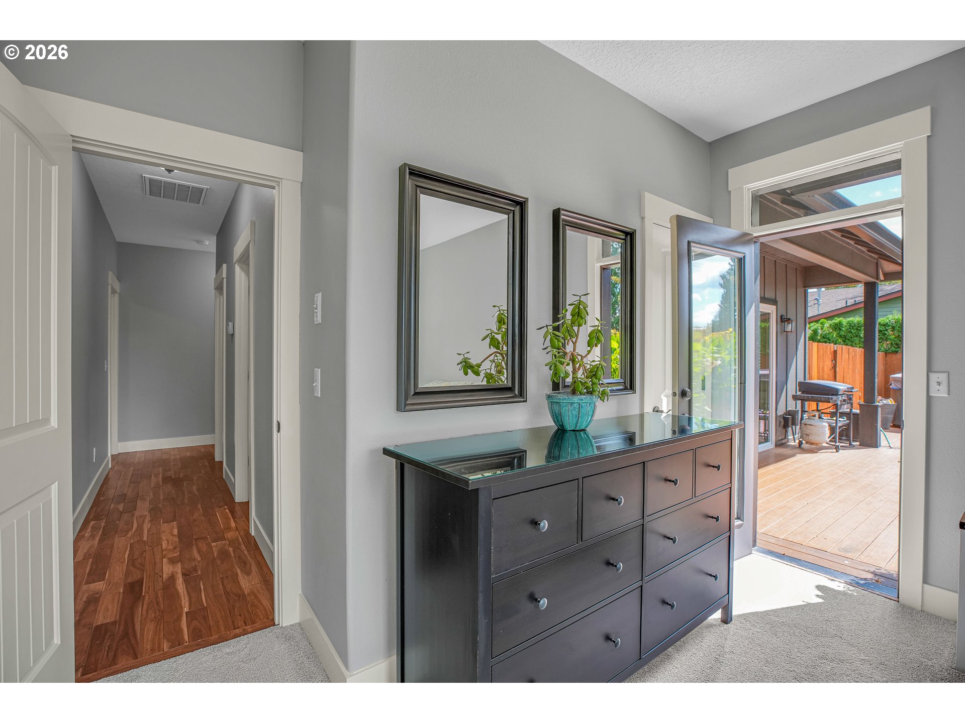 property viewer photo 31