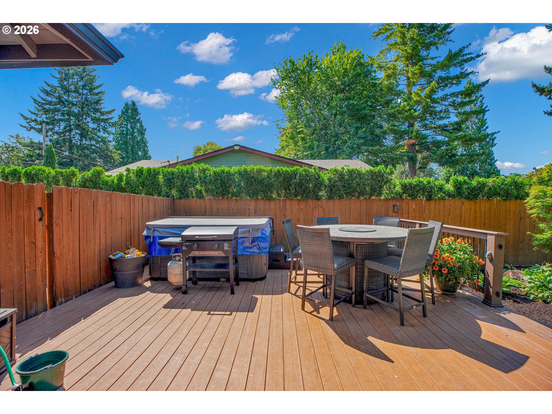 property viewer photo 35