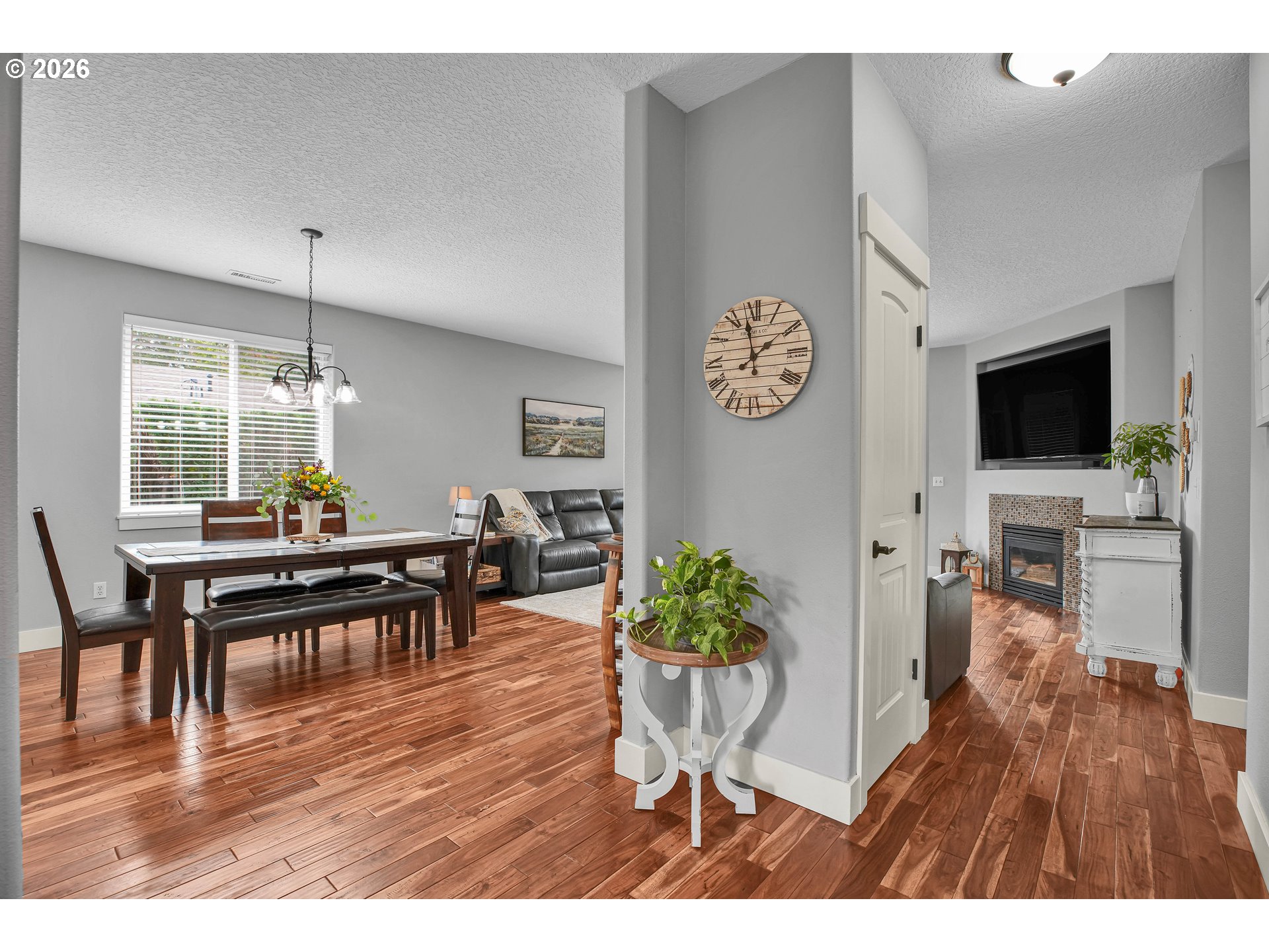 property viewer photo 4