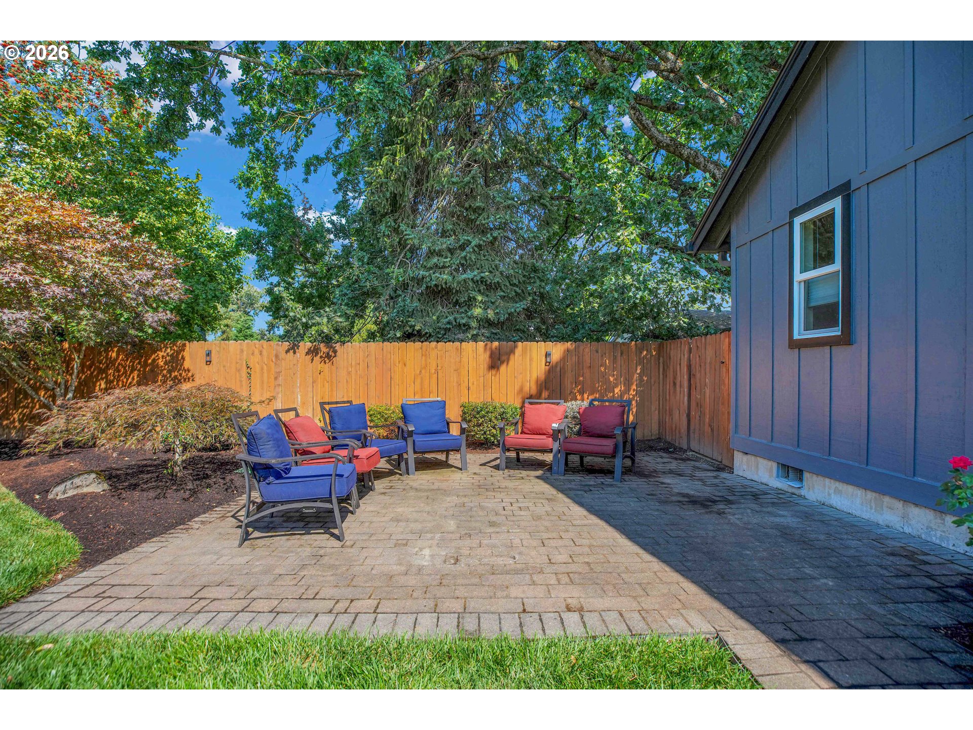 property viewer photo 43