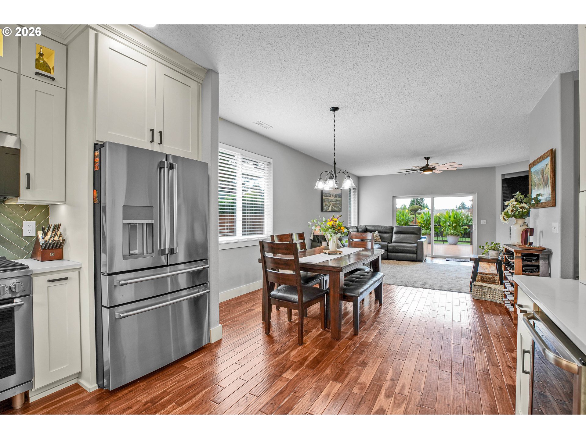 property viewer photo 9