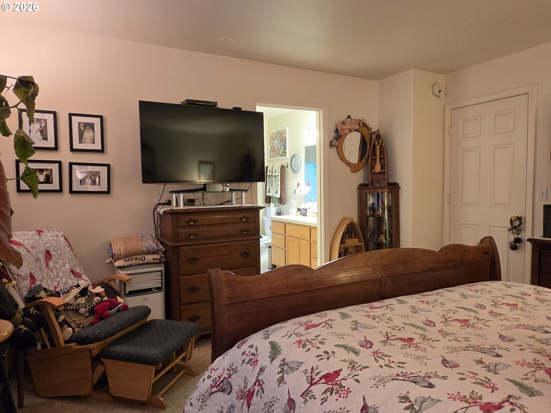 main property photo 12