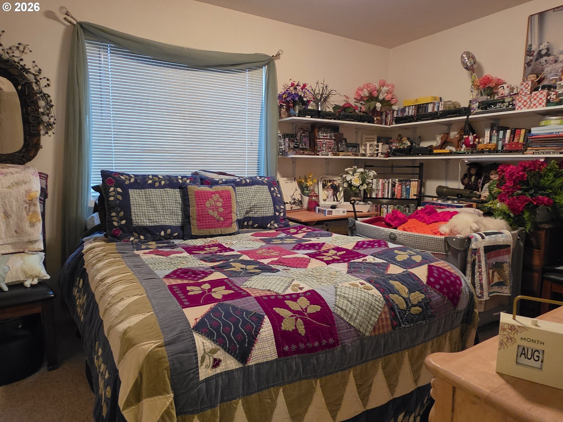 main property photo 16