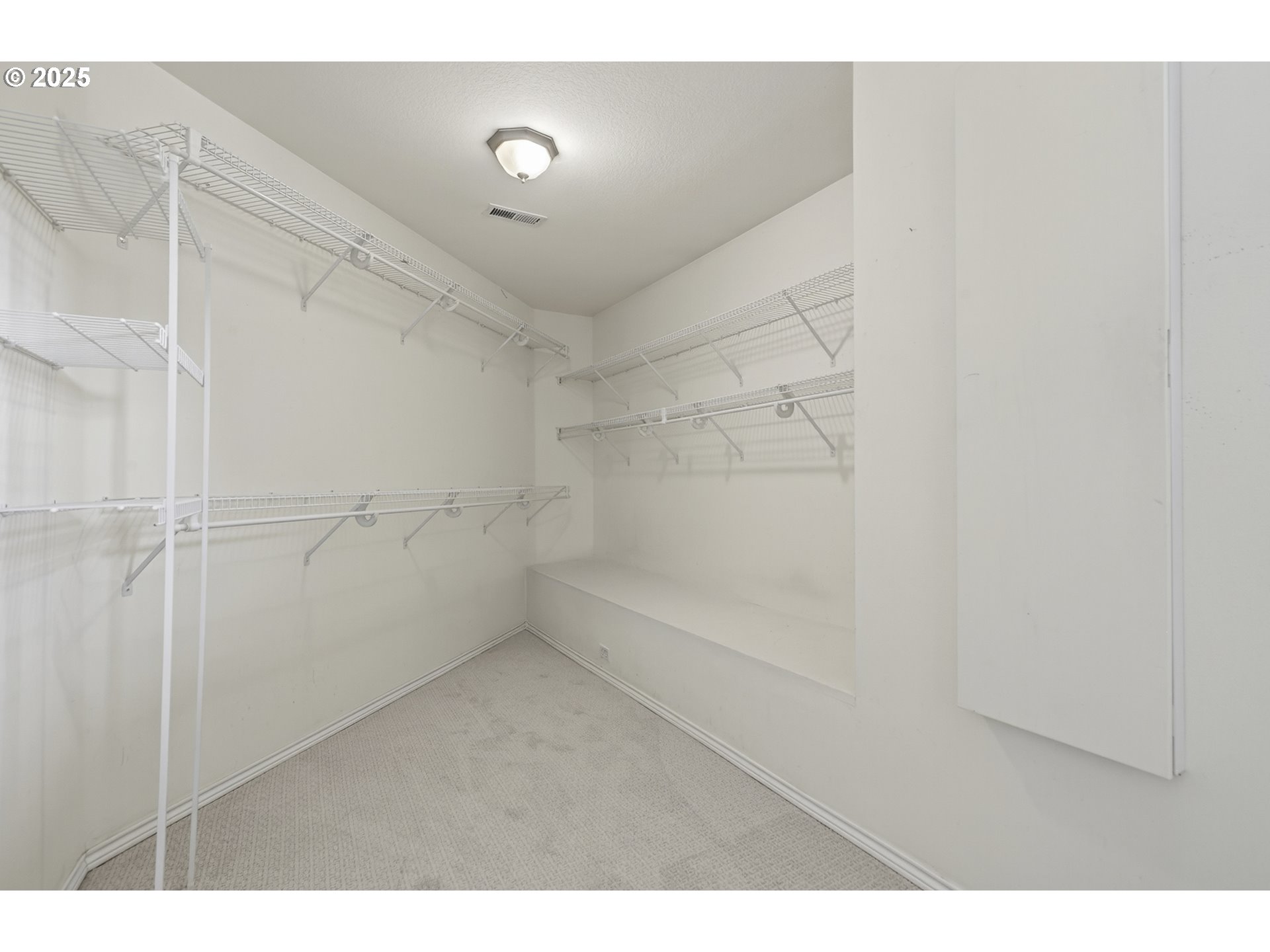property viewer photo 22