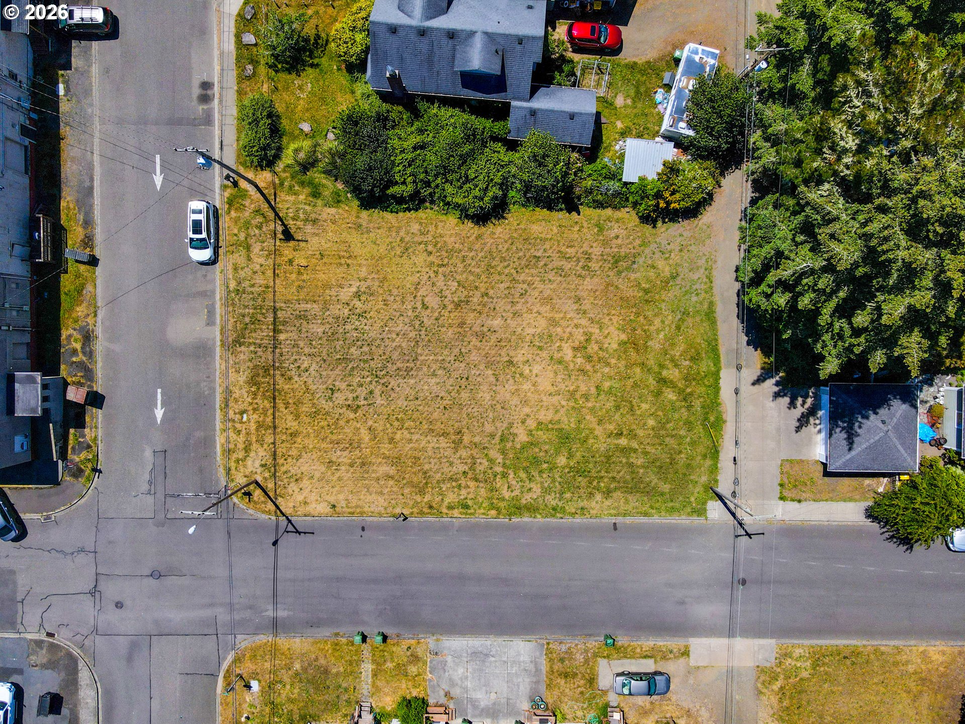 main property photo 11
