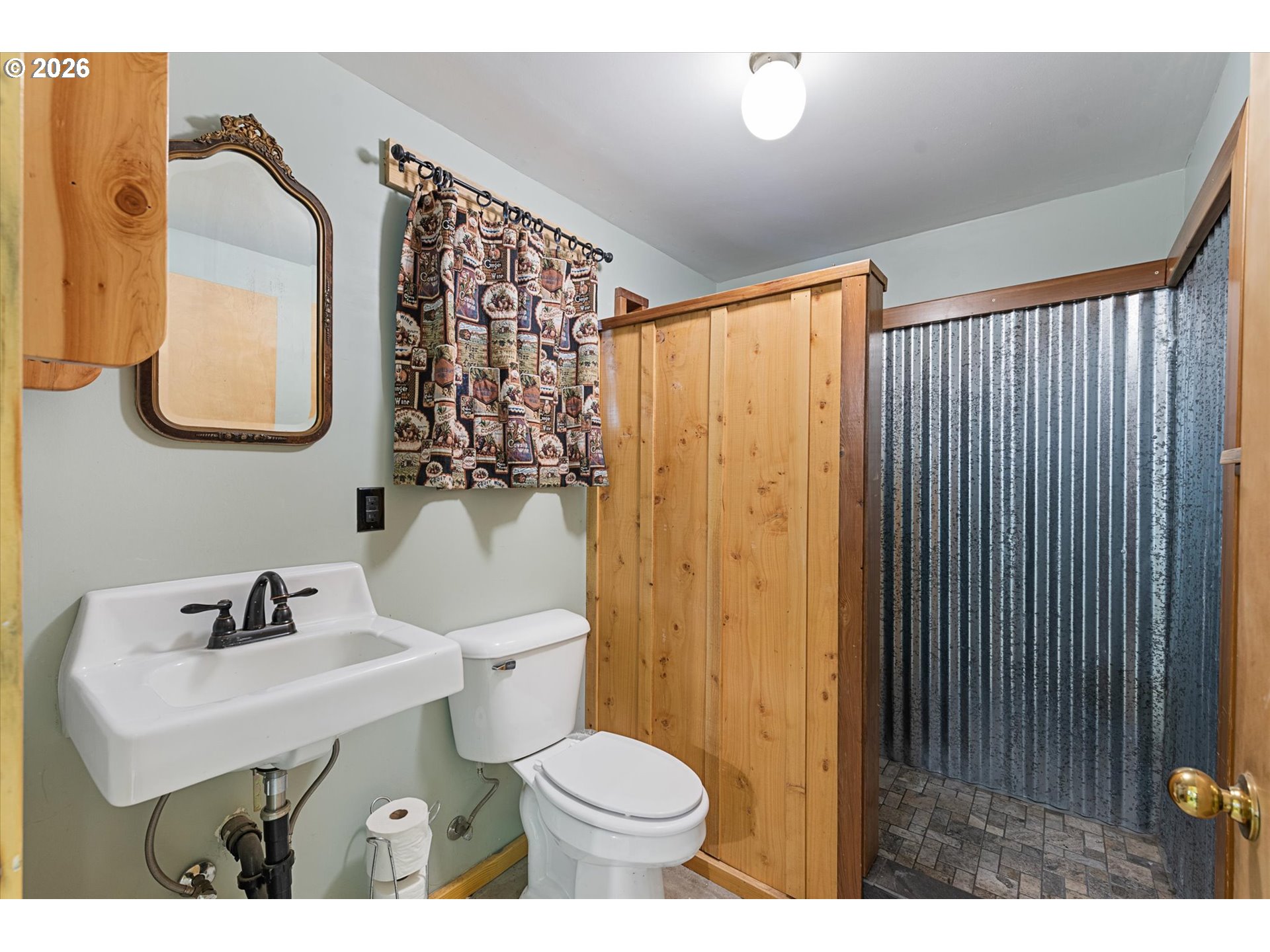main property photo 29