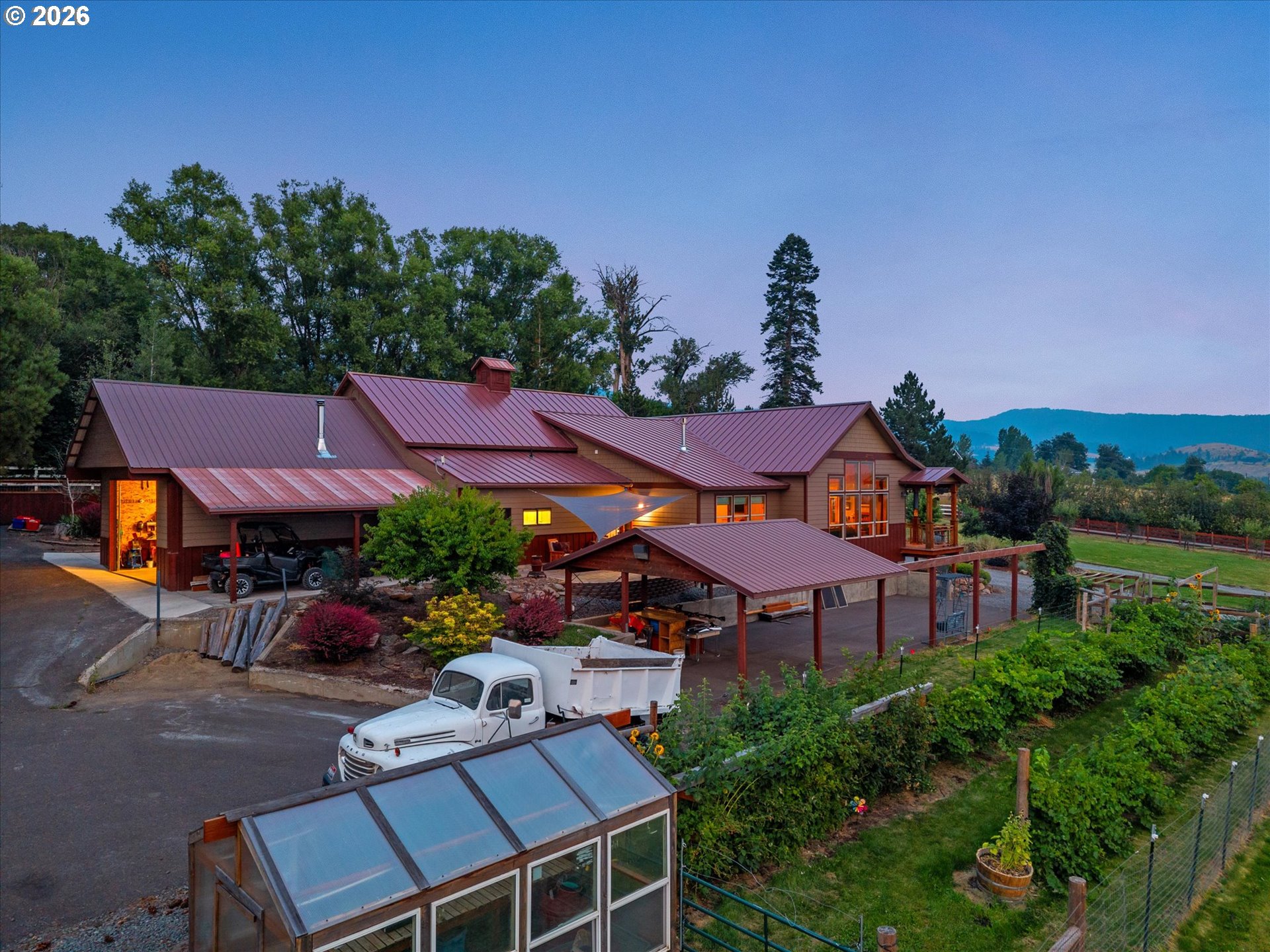 main property photo 34
