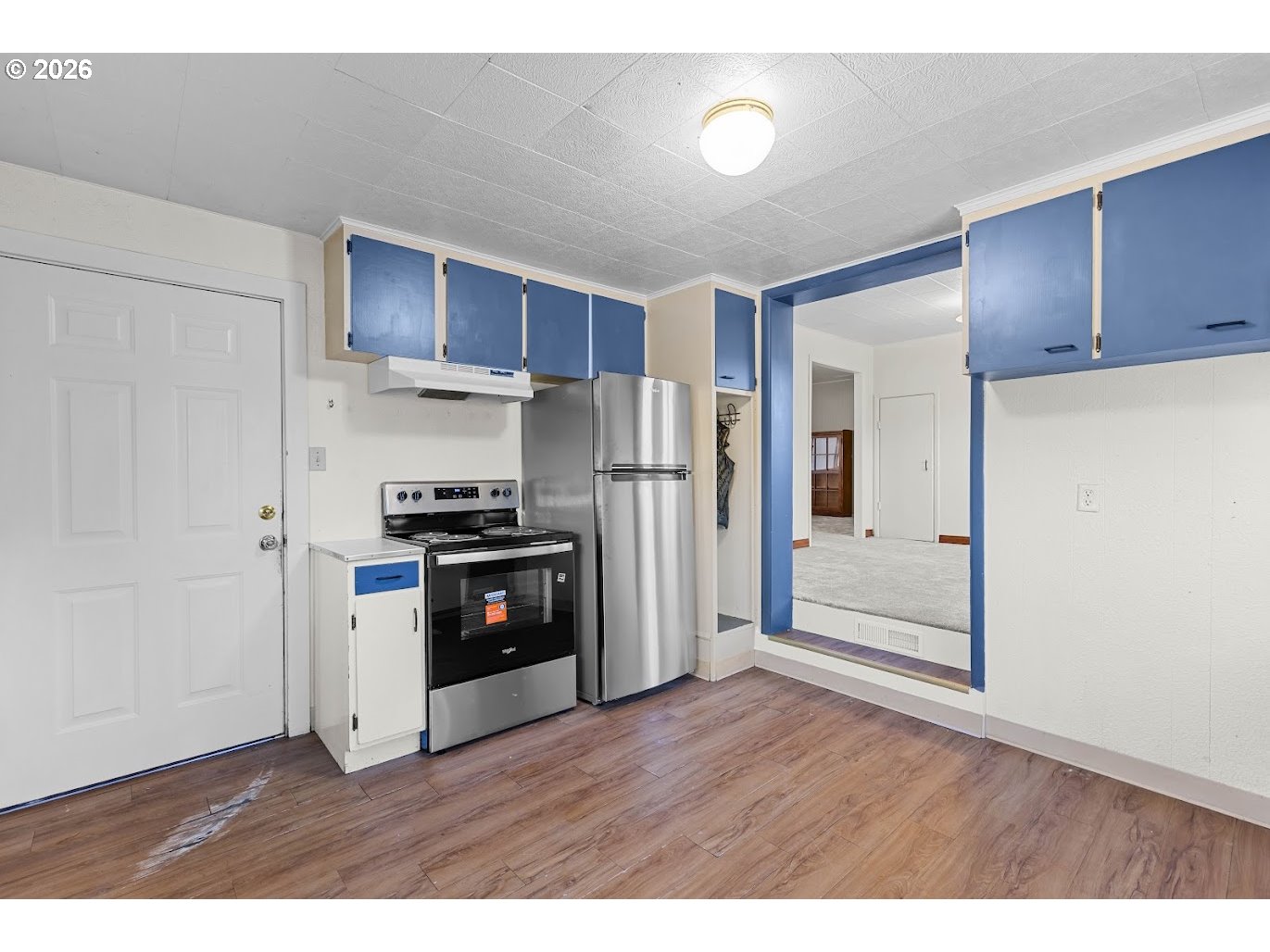 main property photo 16