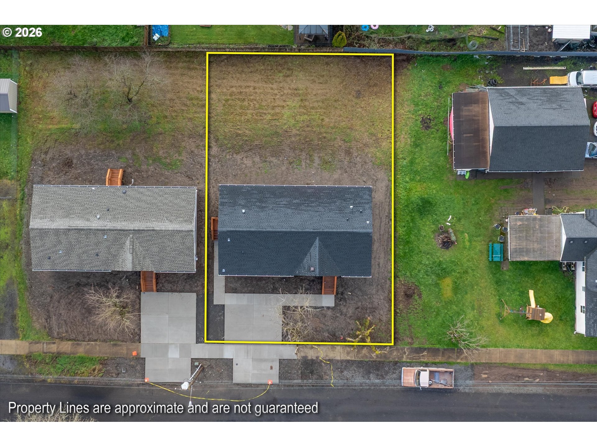 main property photo 43