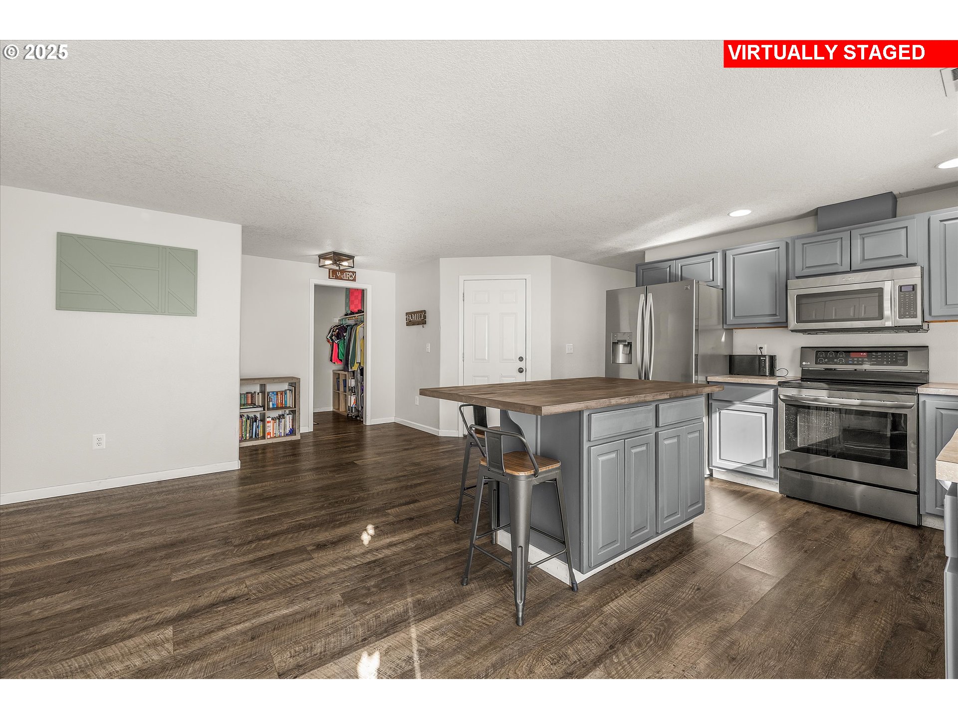 property viewer photo 10