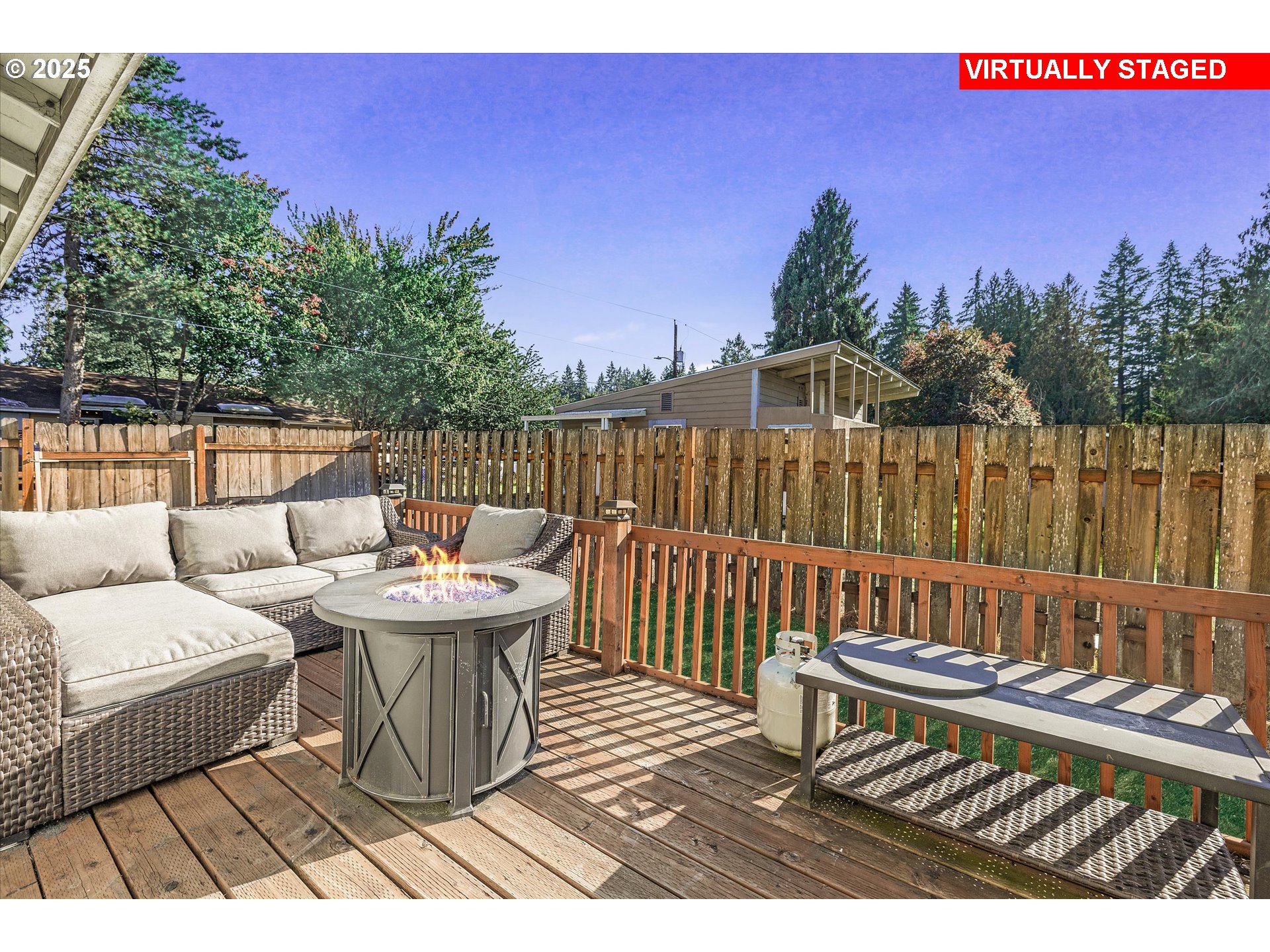 property viewer photo 24