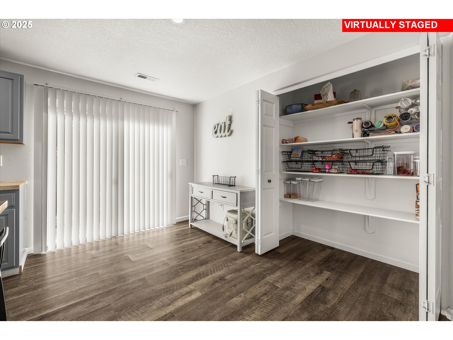 property viewer photo 9