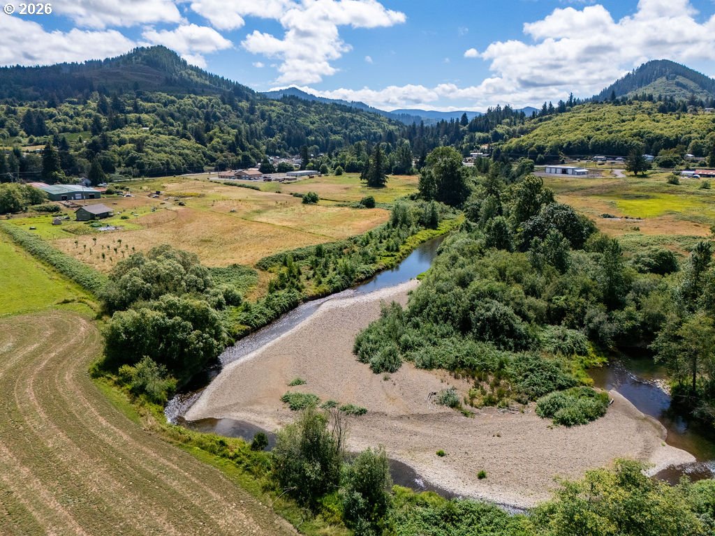 main property photo 44