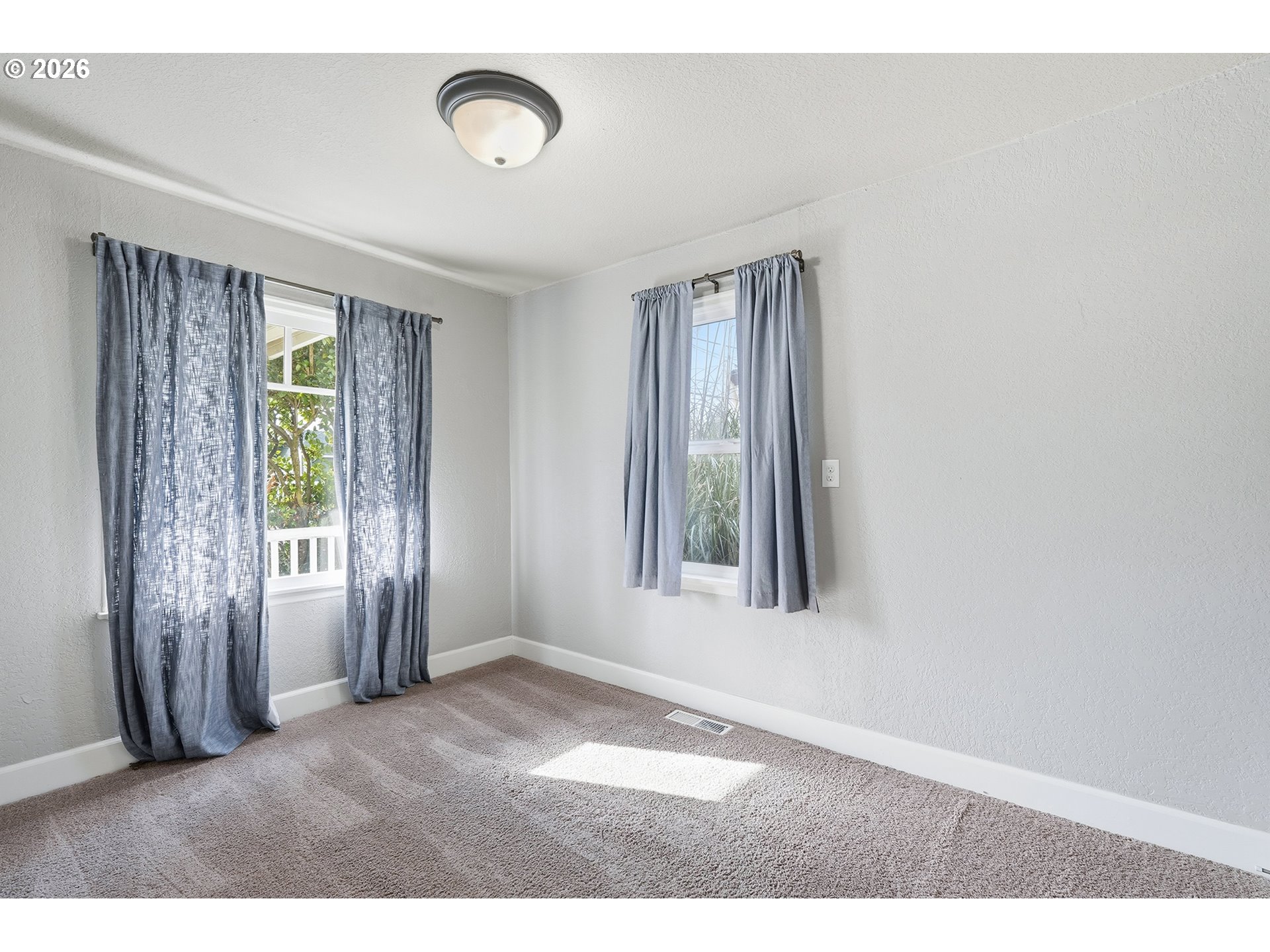 property viewer photo 14
