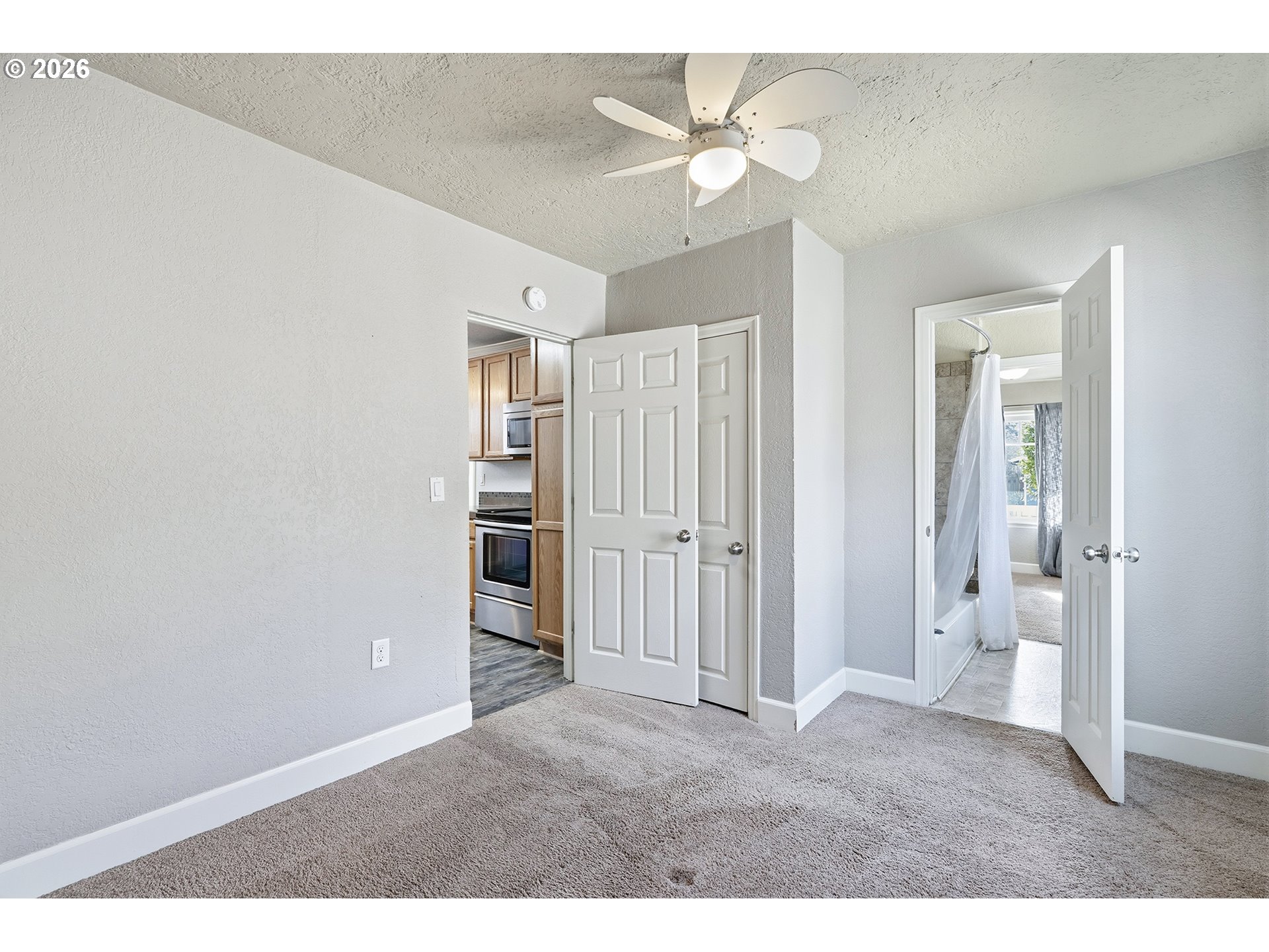 property viewer photo 19