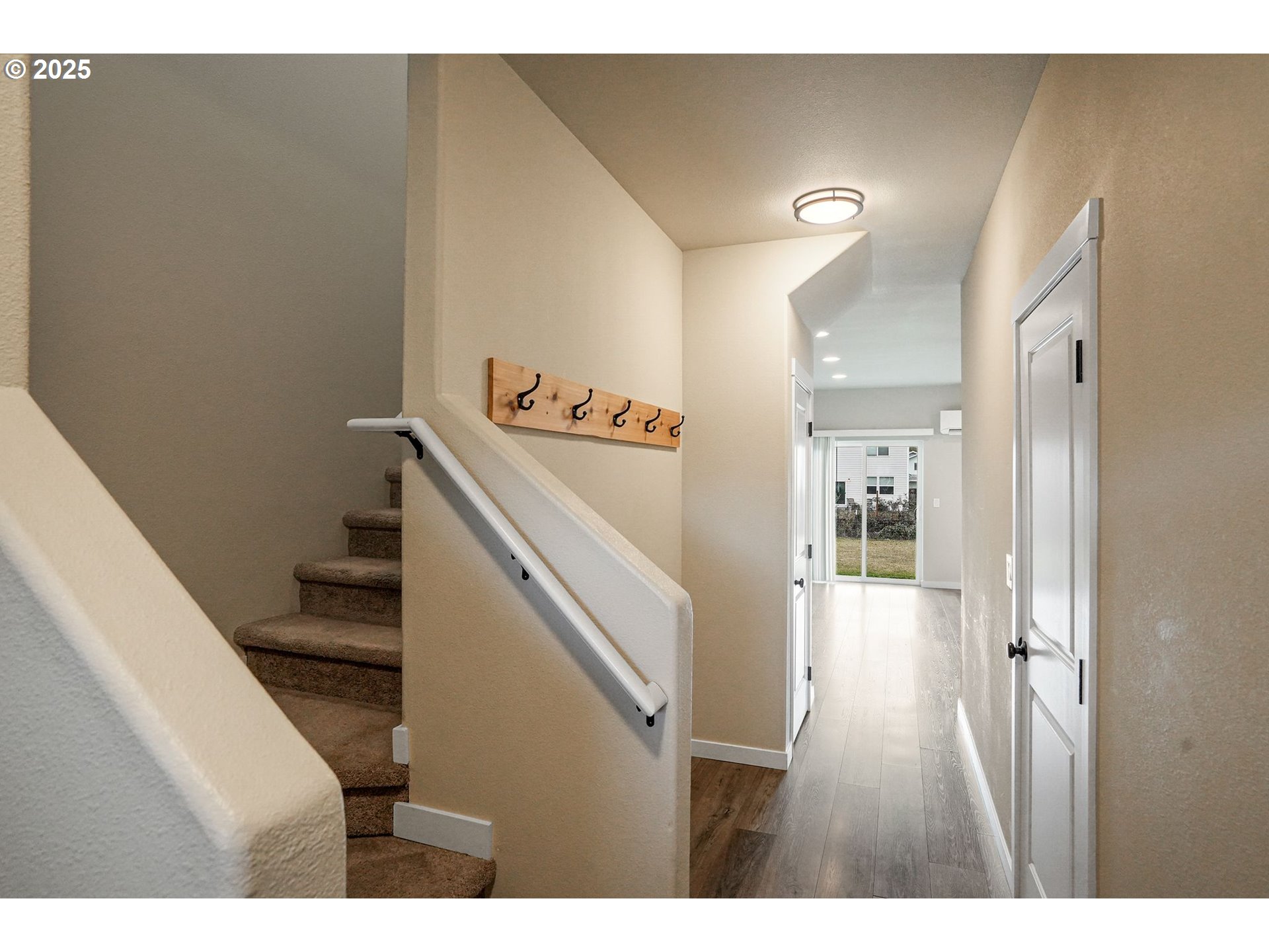 property viewer photo 17