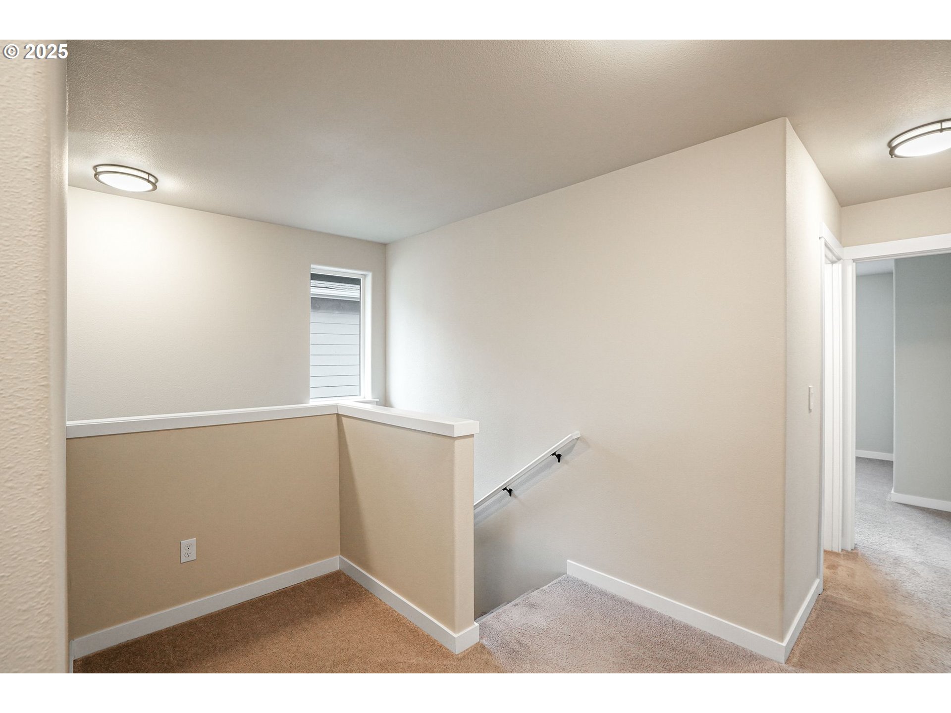property viewer photo 18
