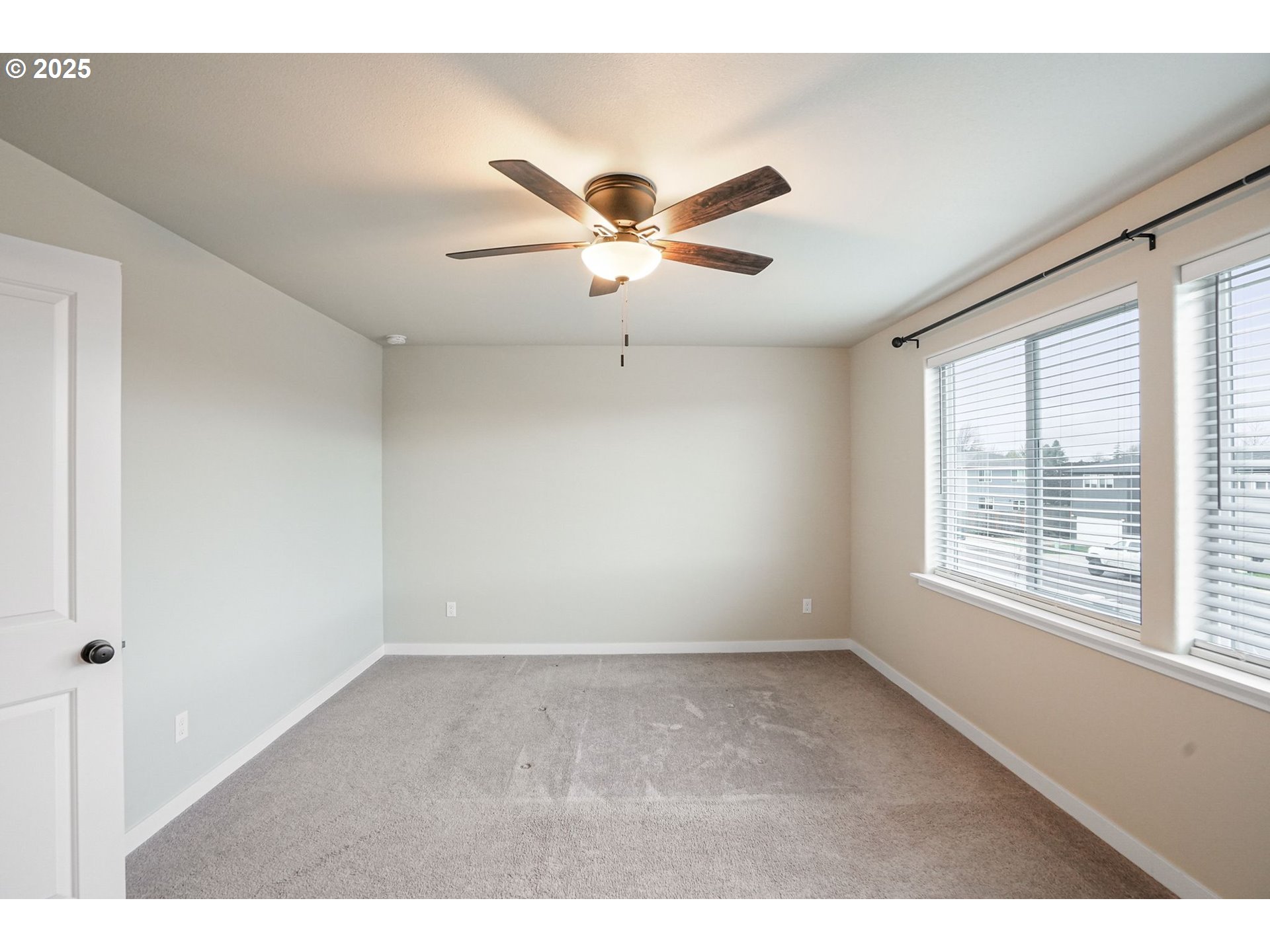 property viewer photo 21