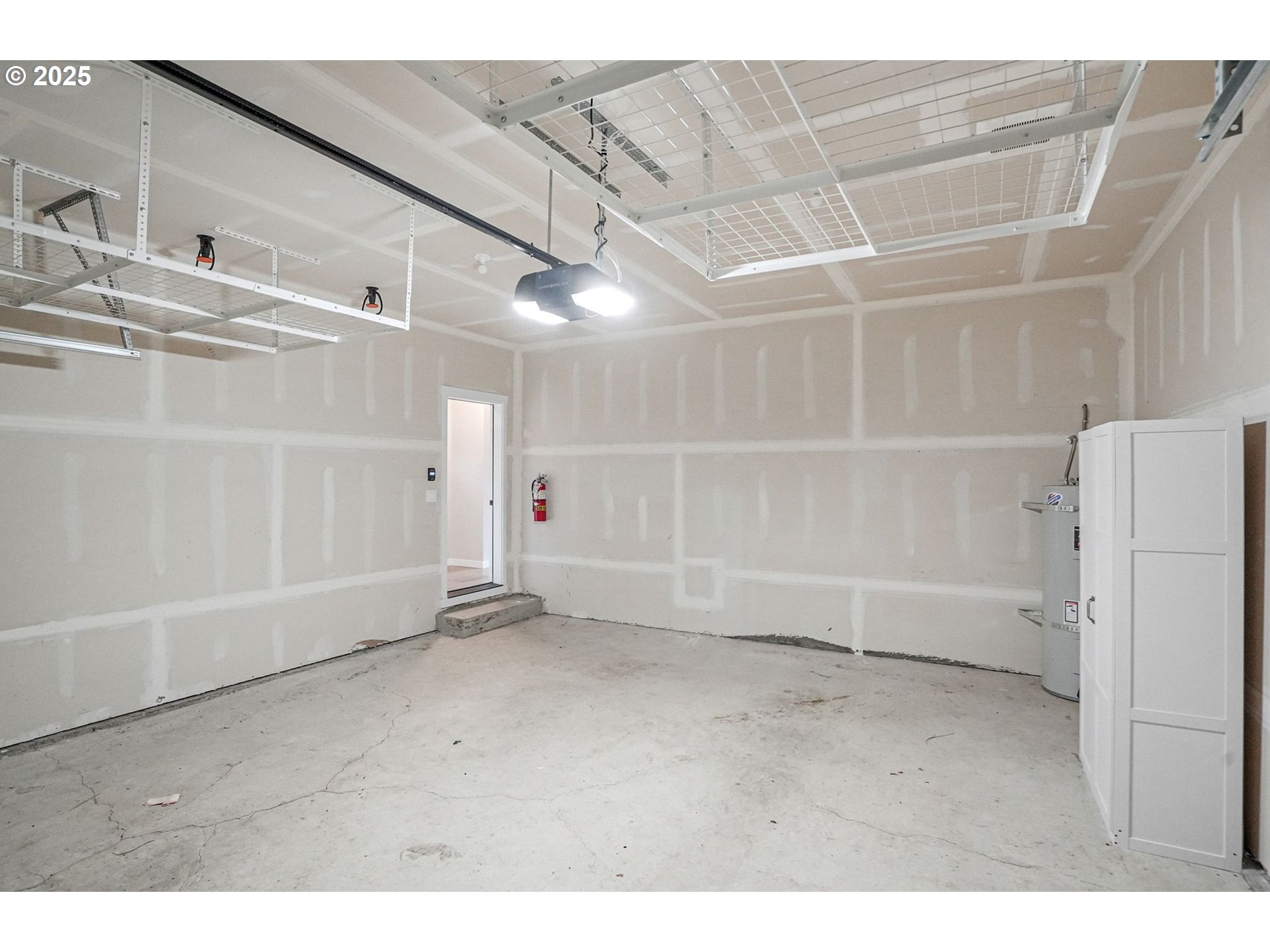 property viewer photo 47
