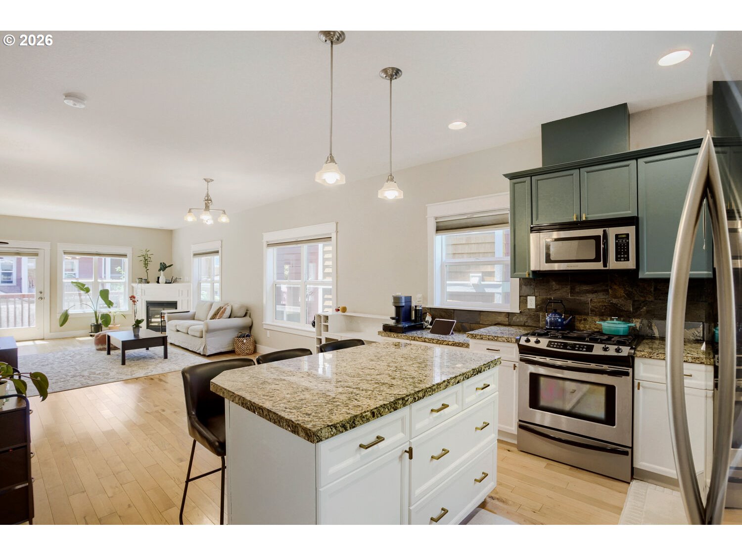 main property photo 9