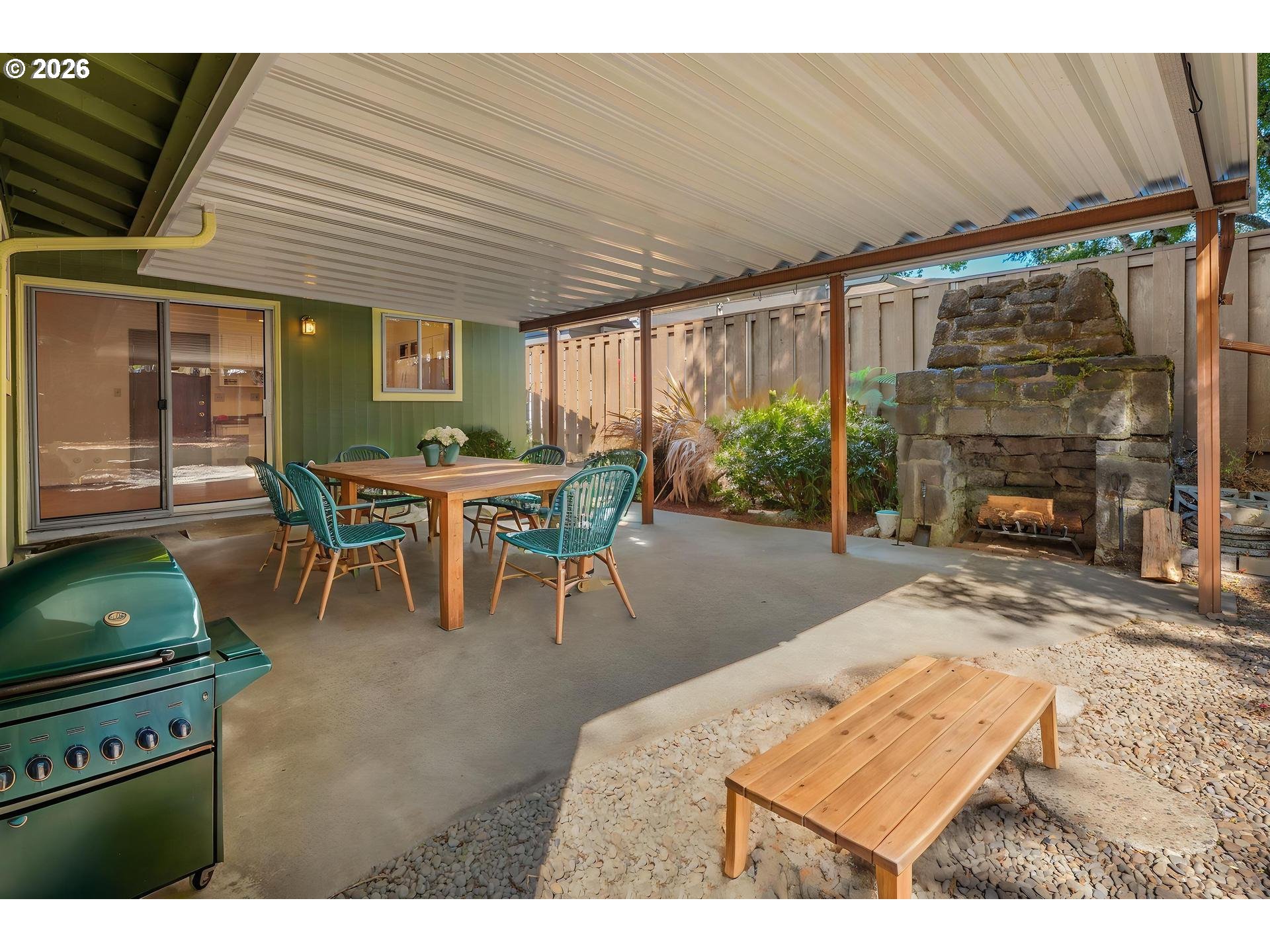 main property photo 33