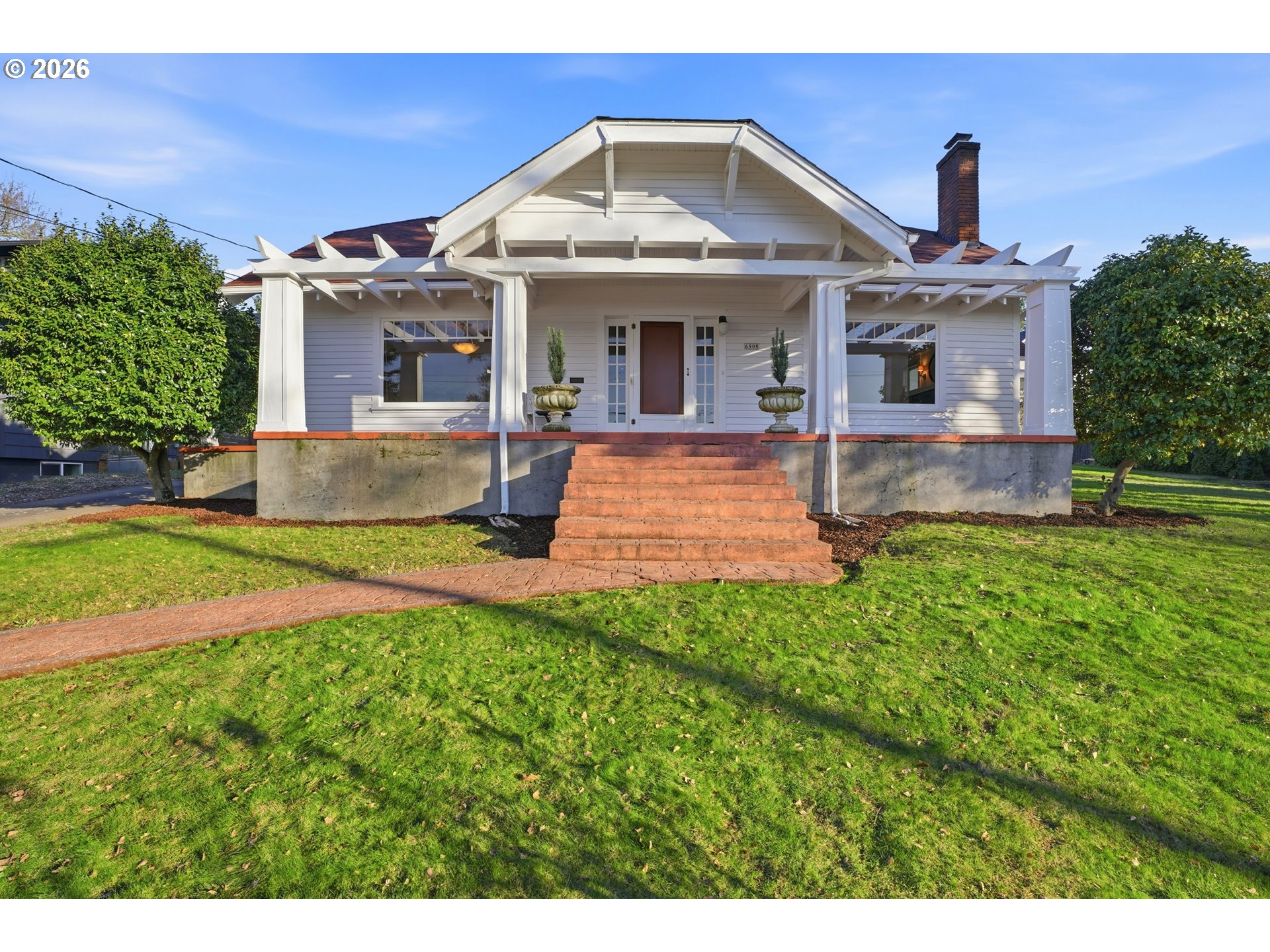 main property photo 0