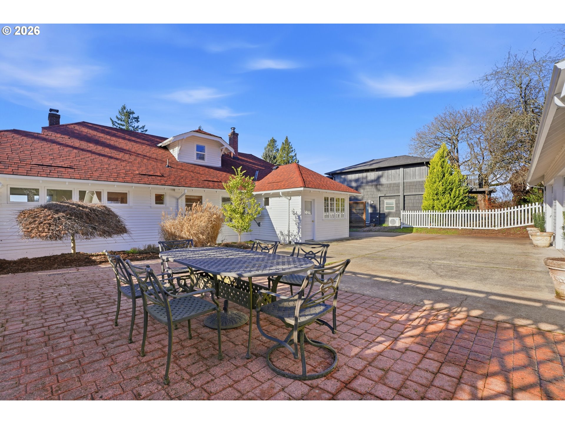 property viewer photo 31