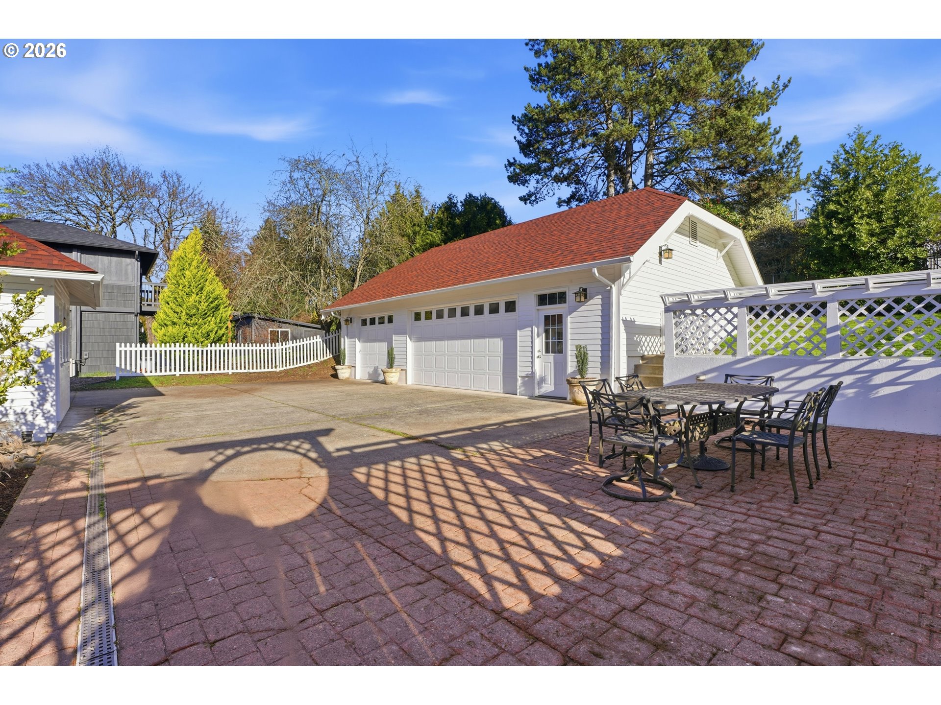 property viewer photo 32